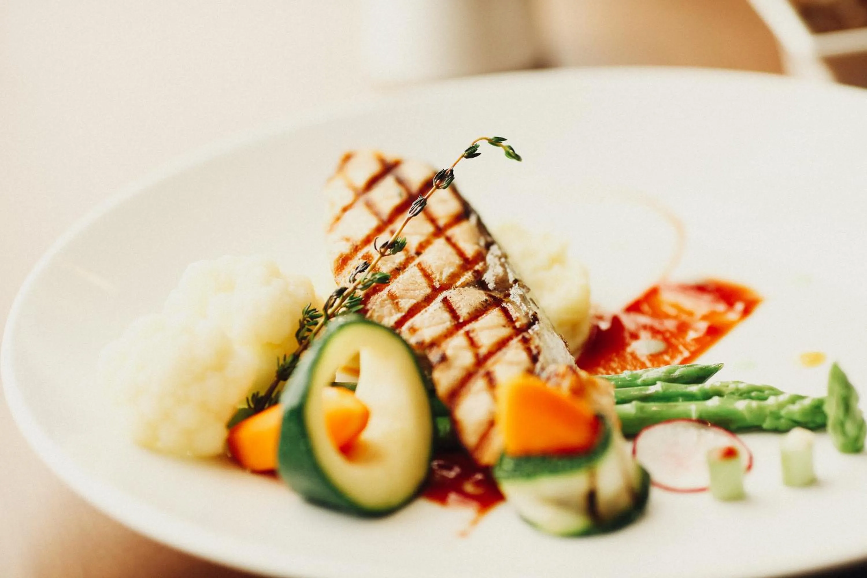 Food in Central Luxury Hạ Long Hotel