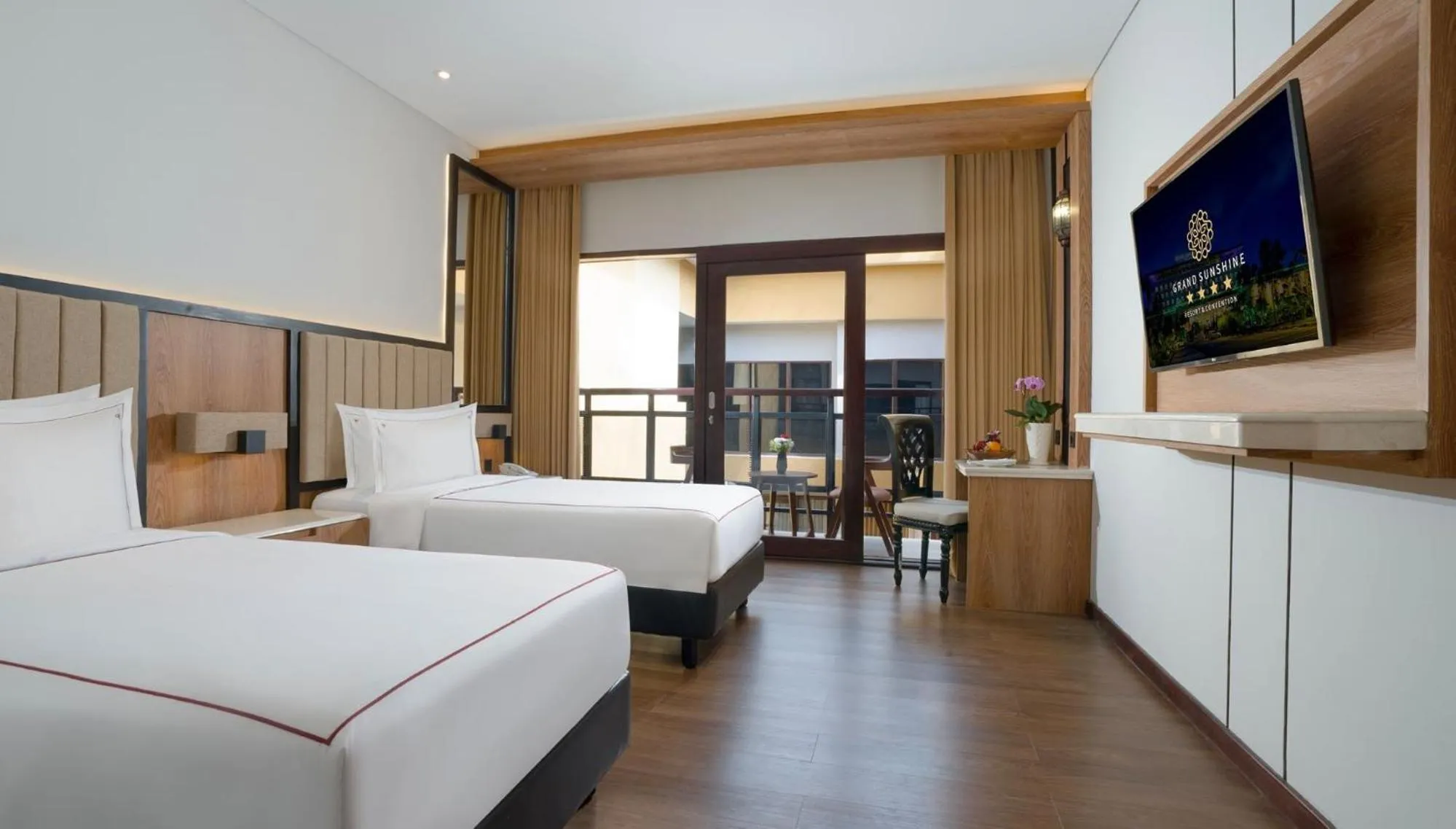 Bed in Grand Sunshine Resort & Convention