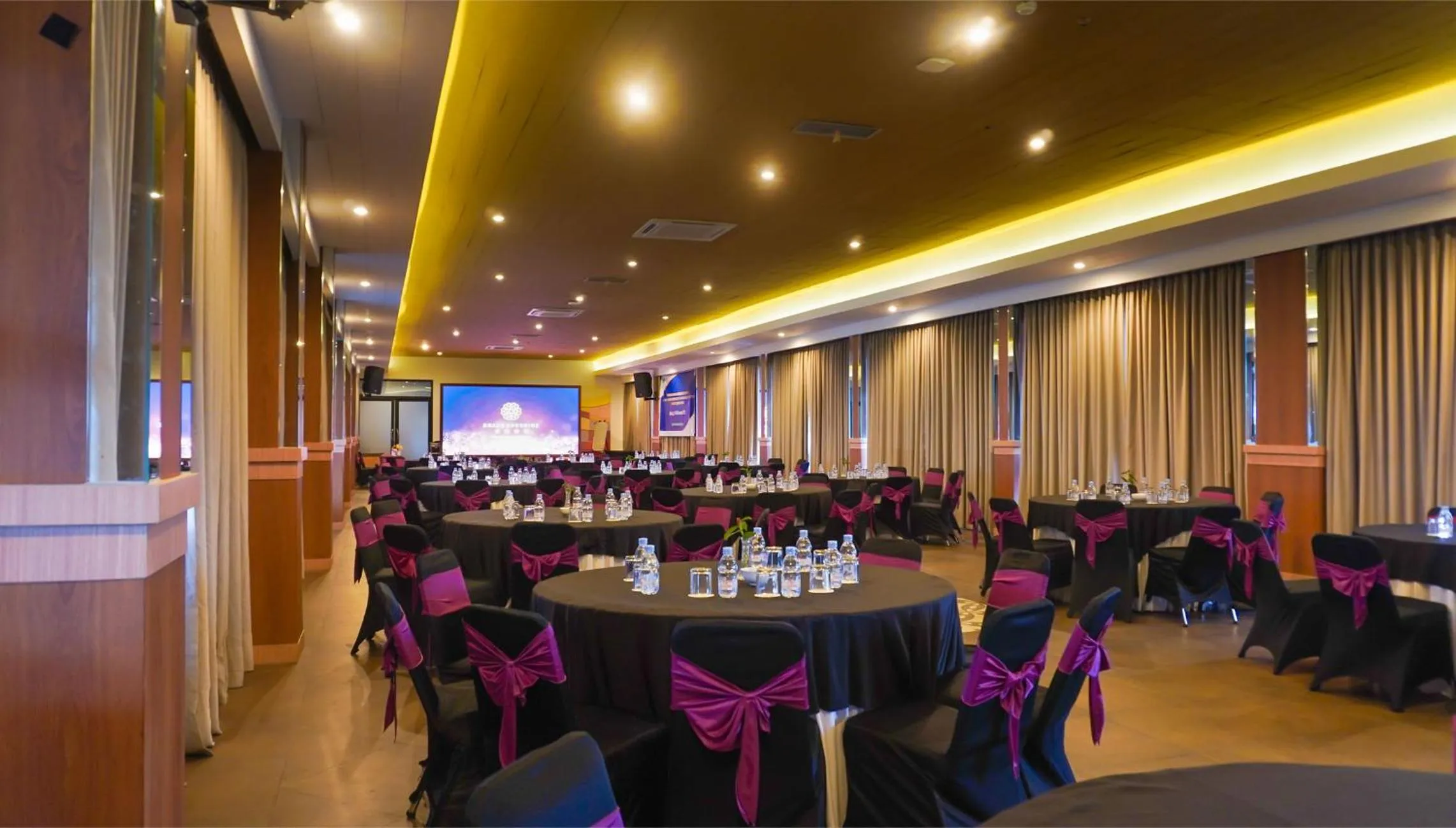 Business facilities in Grand Sunshine Resort & Convention