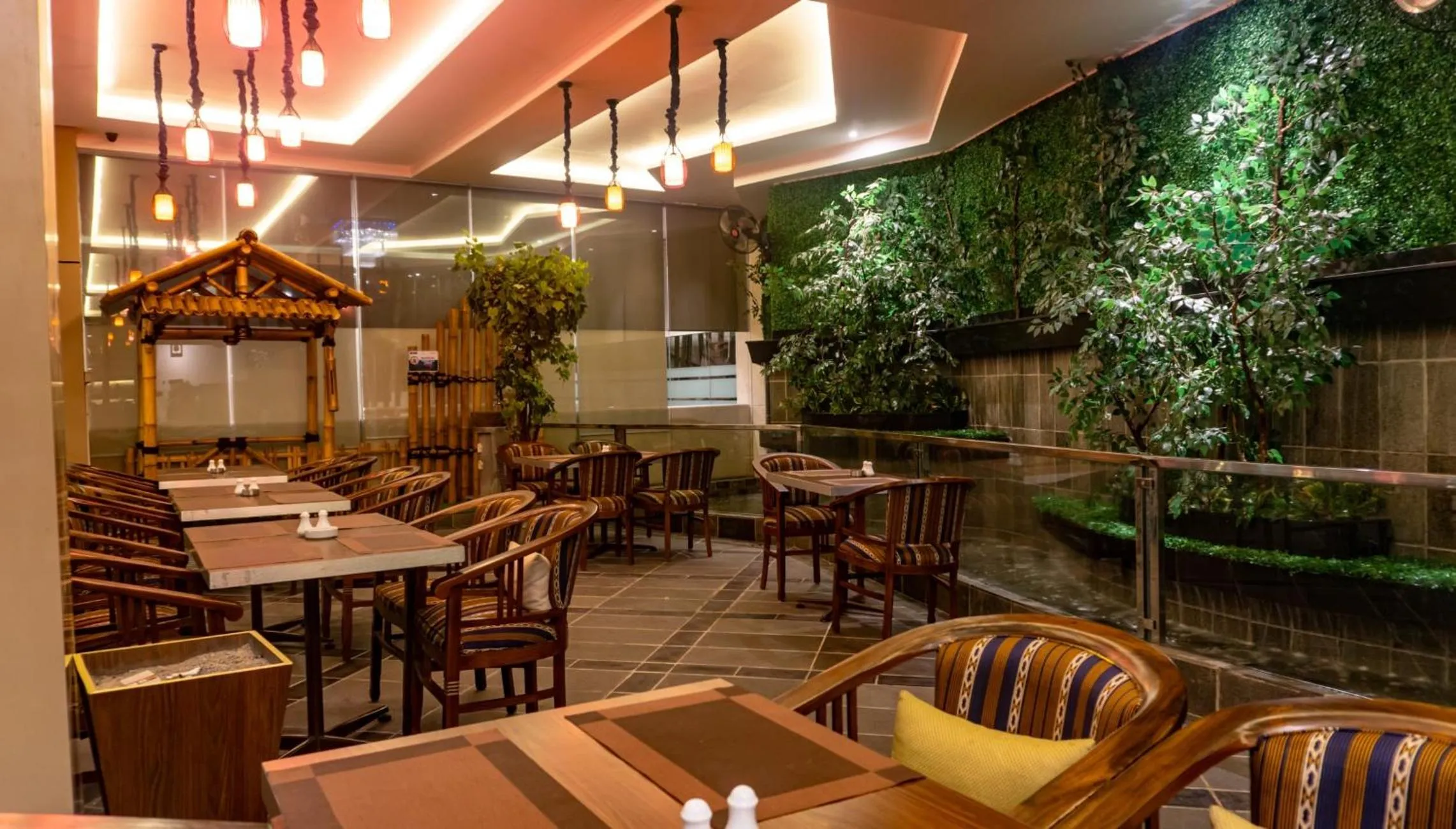 Restaurant/places to eat in Grand Sunshine Resort & Convention