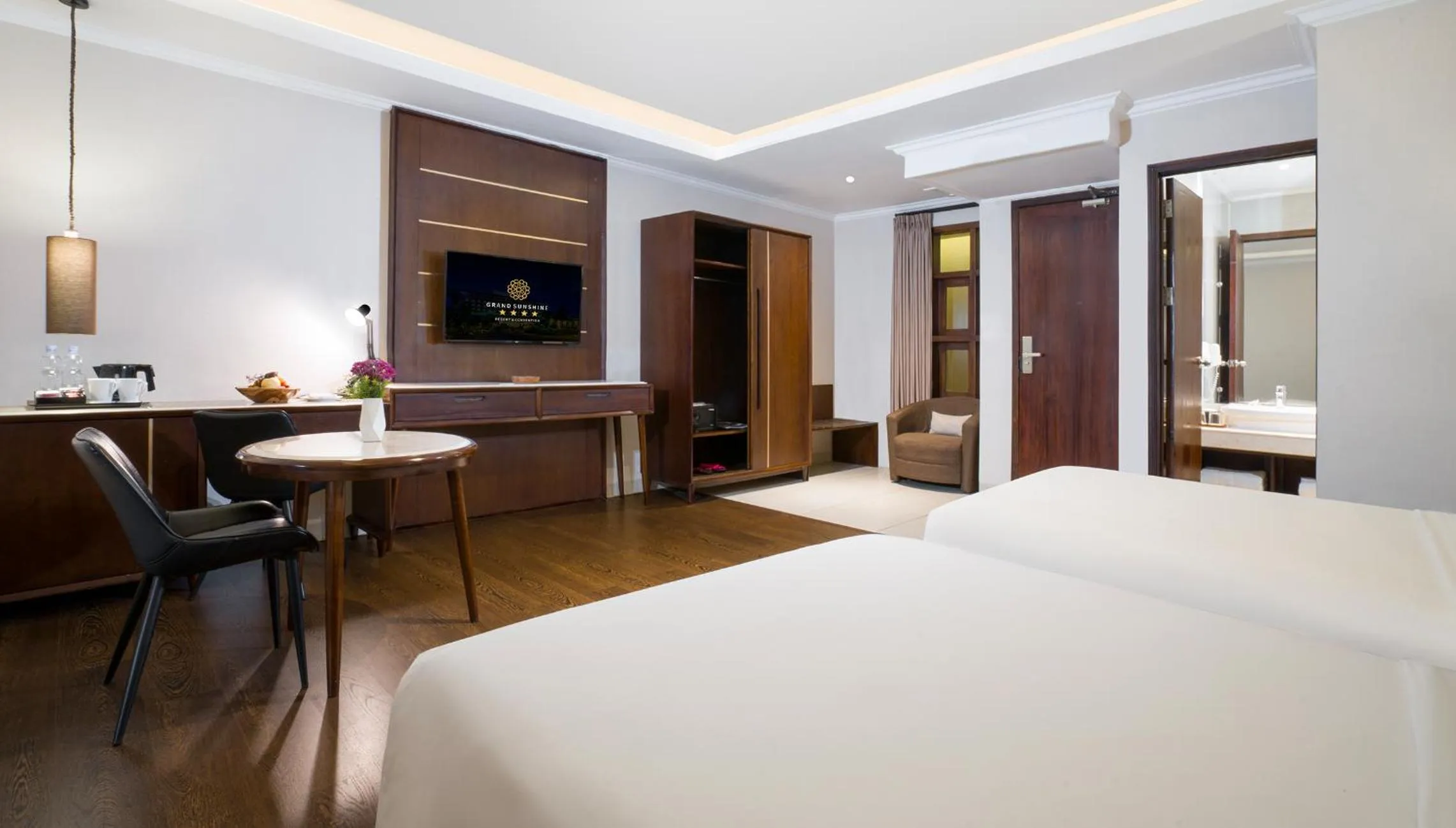 Bedroom, Bed in Grand Sunshine Resort & Convention