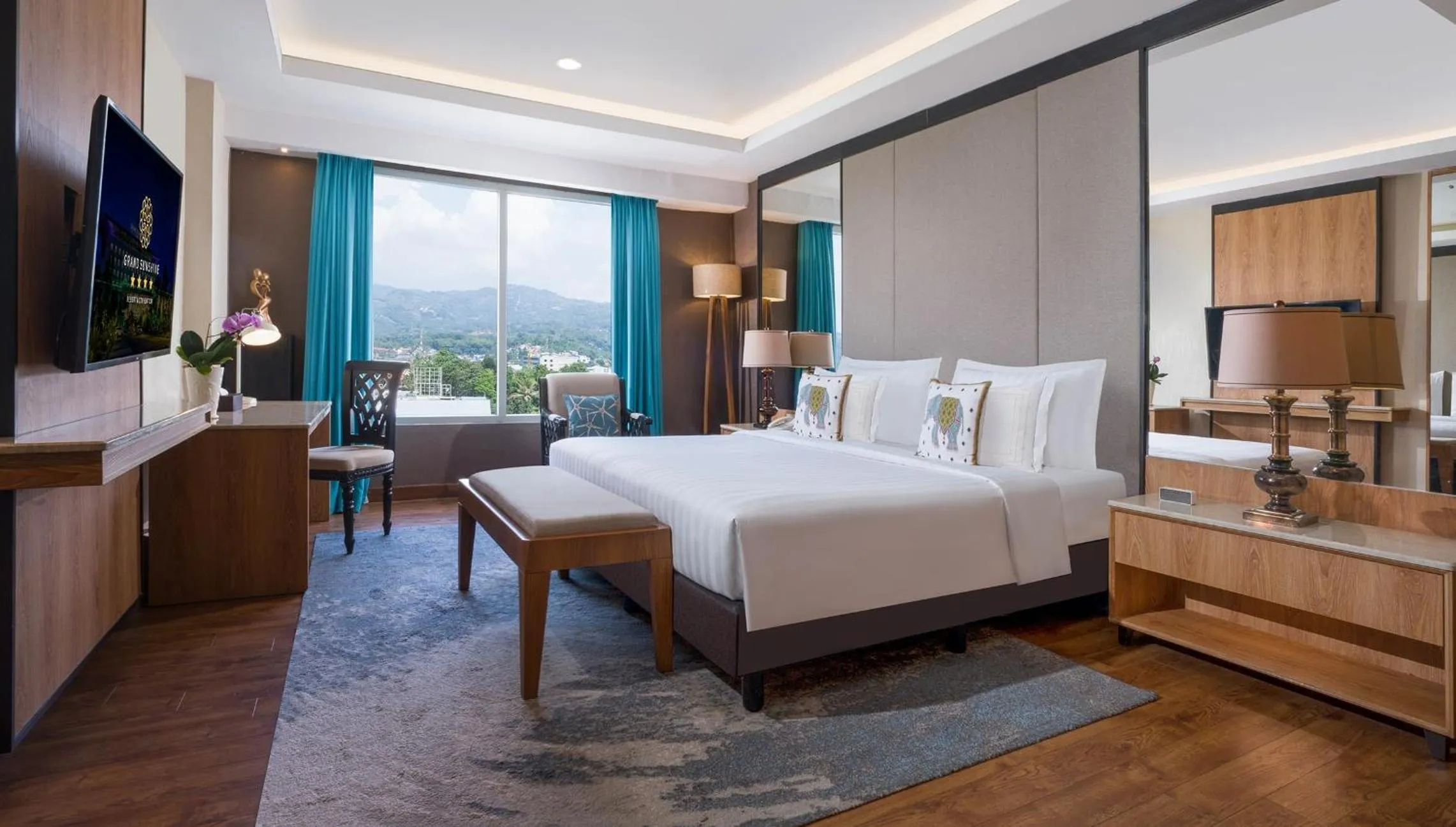 Bedroom, Bed in Grand Sunshine Resort & Convention