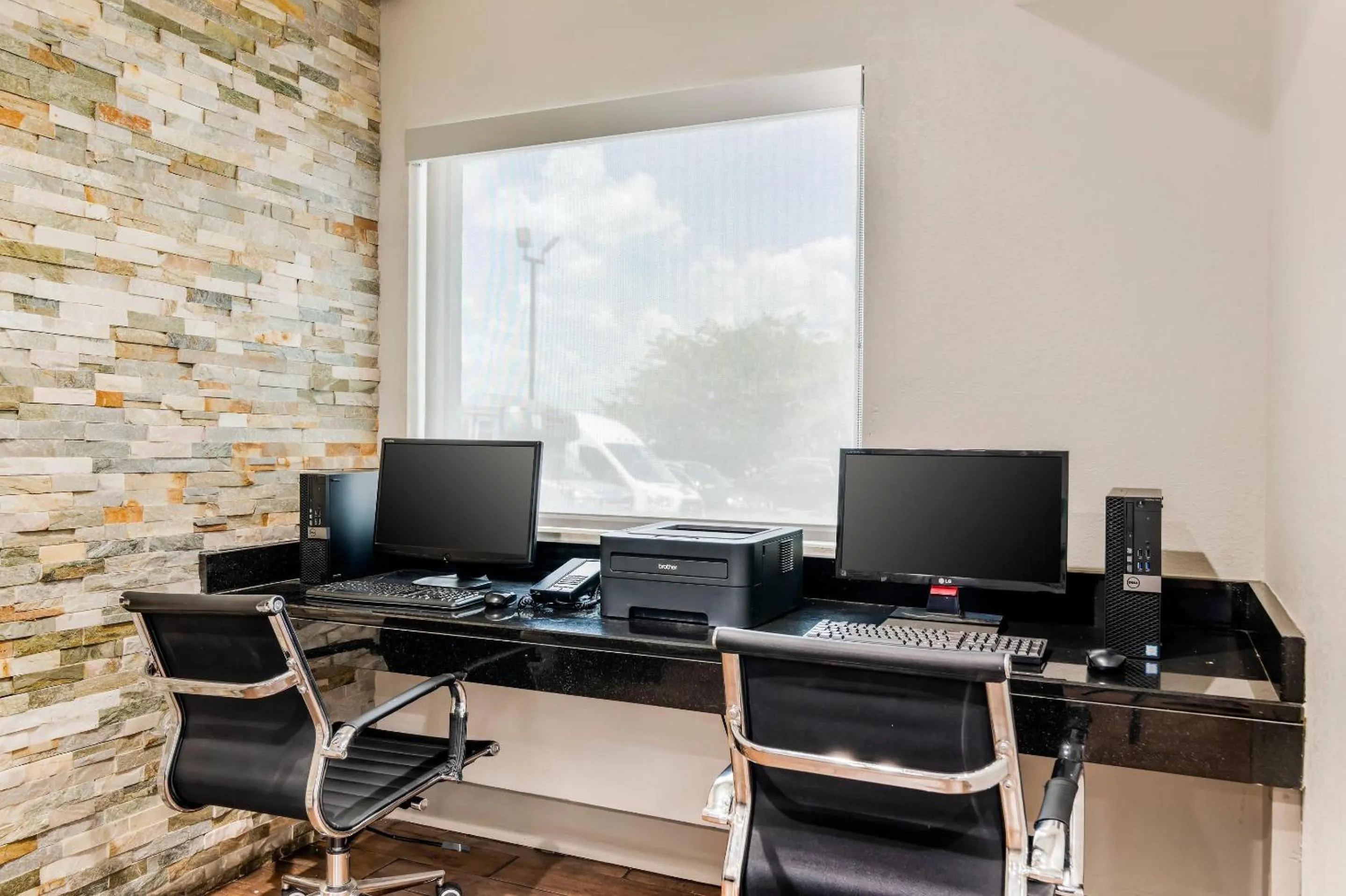 Business facilities in Quality Inn & Suites Union City - Atlanta South