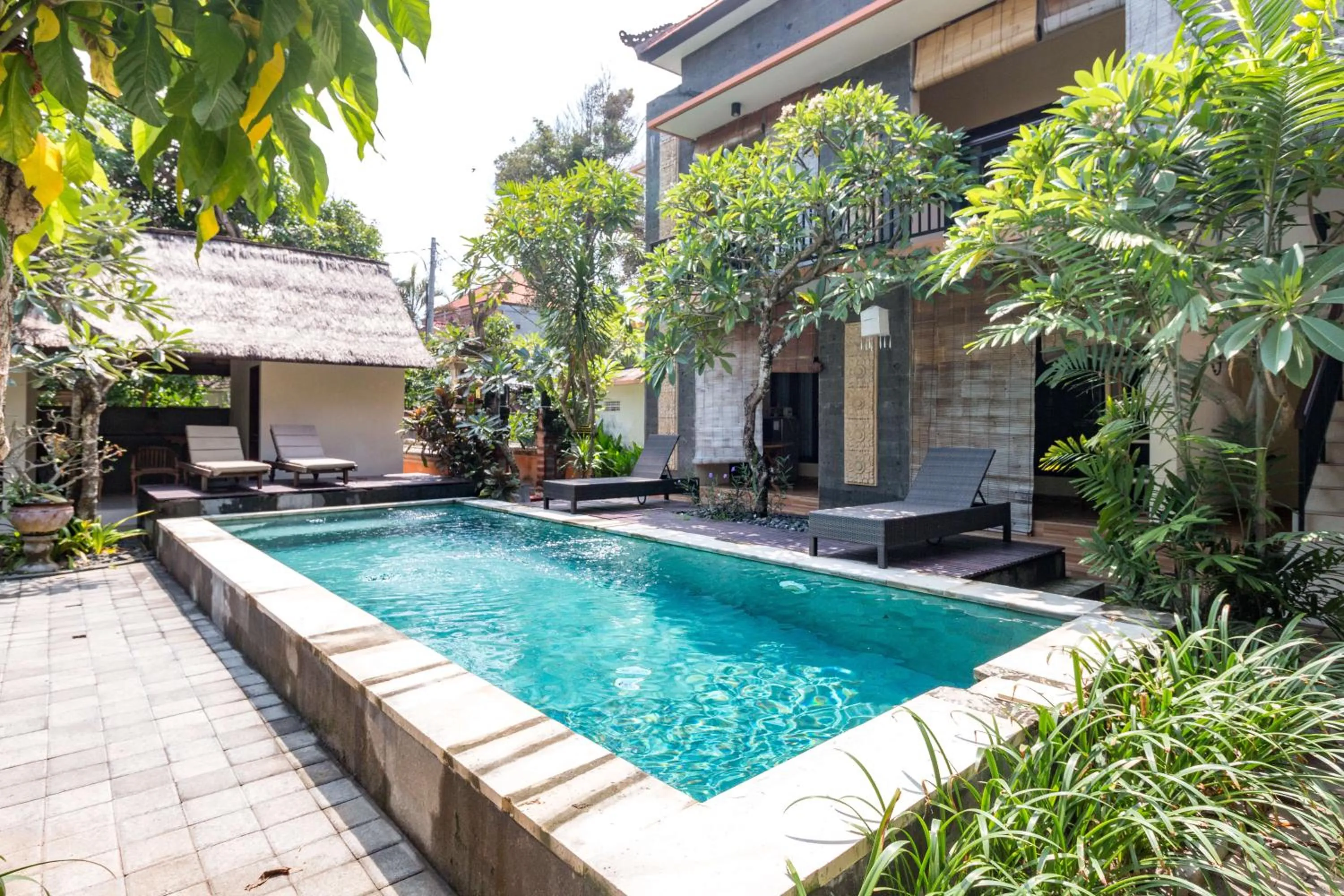 Eddys Cottages & Villa