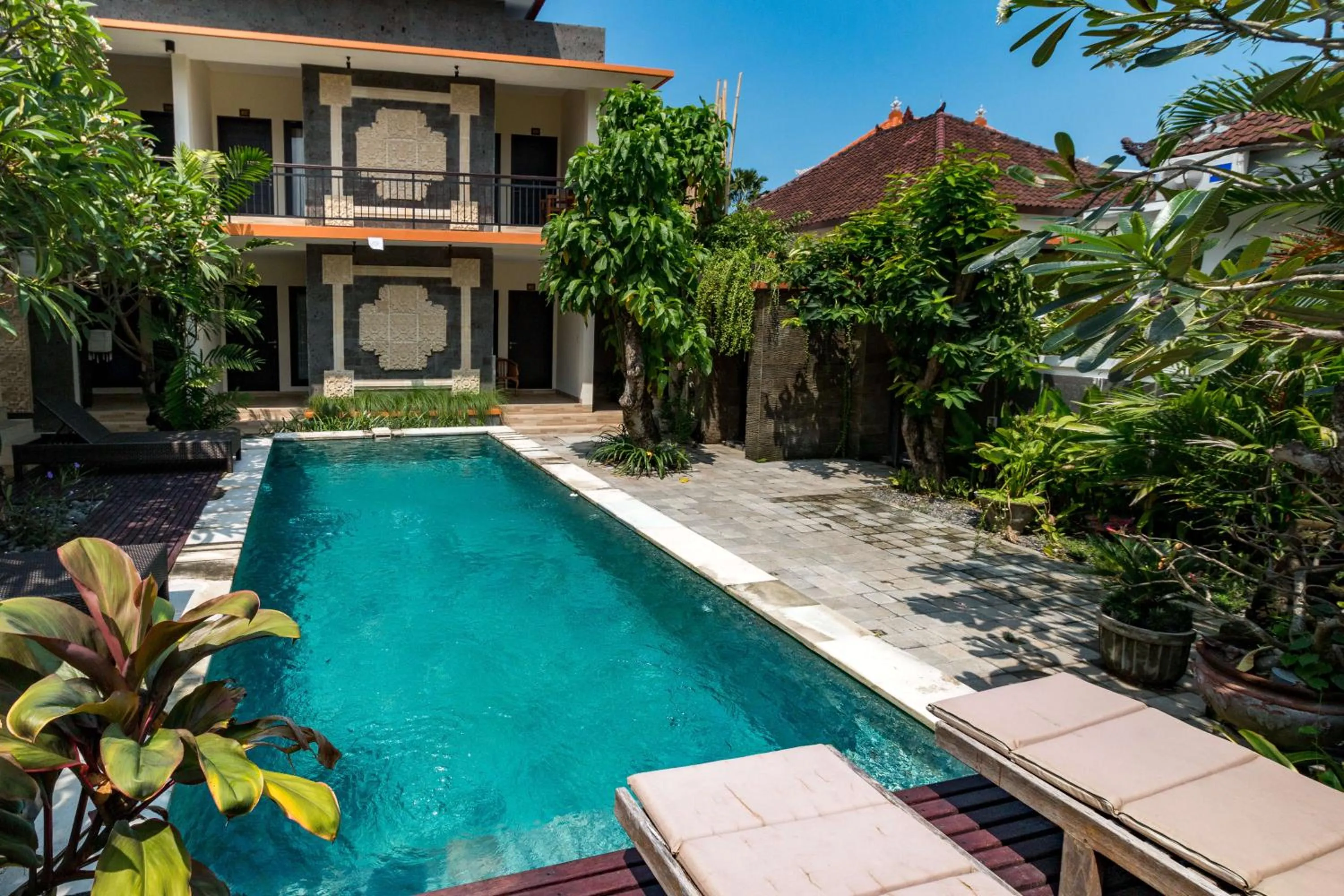 Eddys Cottages & Villa