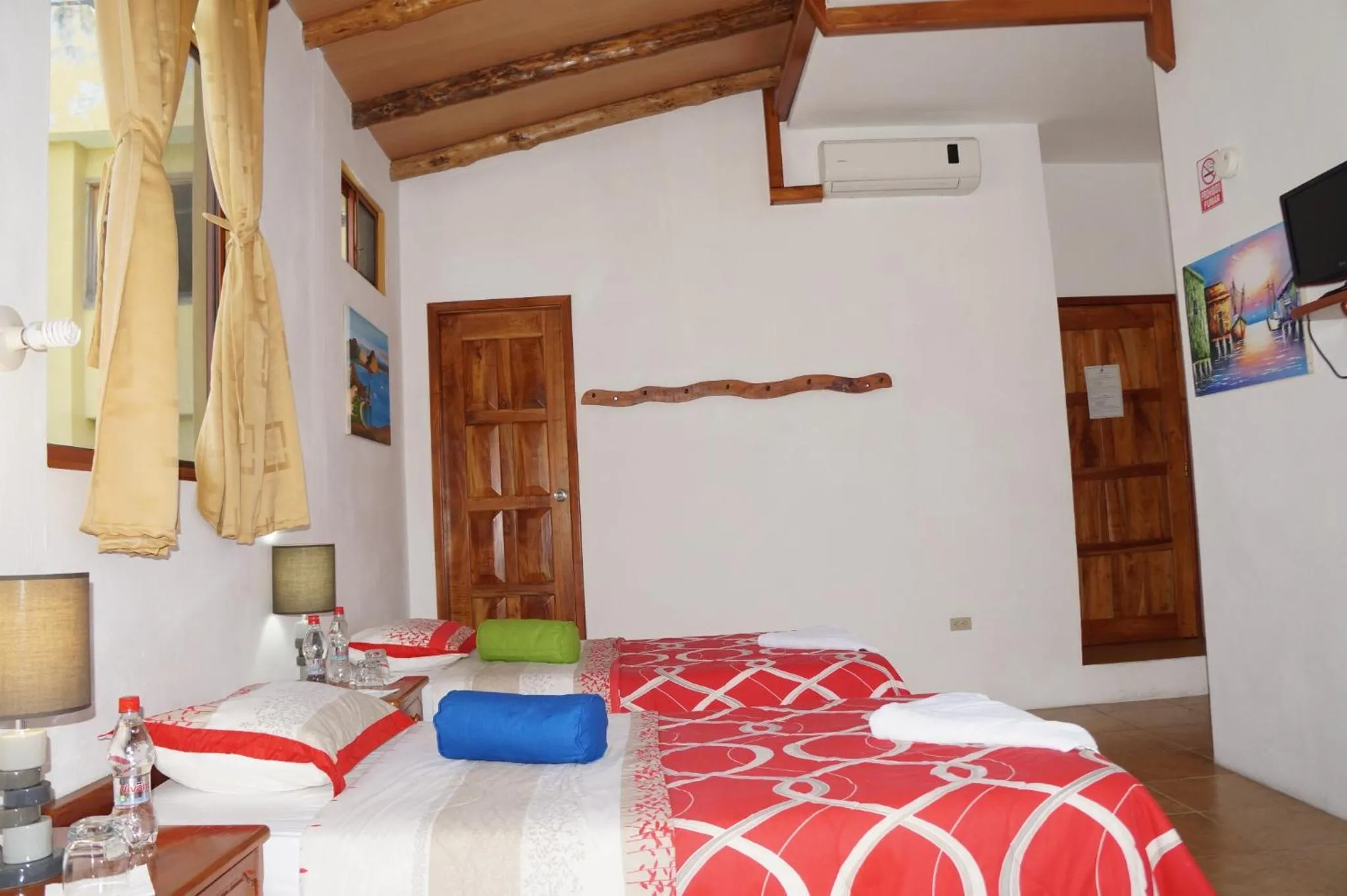 Bed in Galapagos Verde Azul