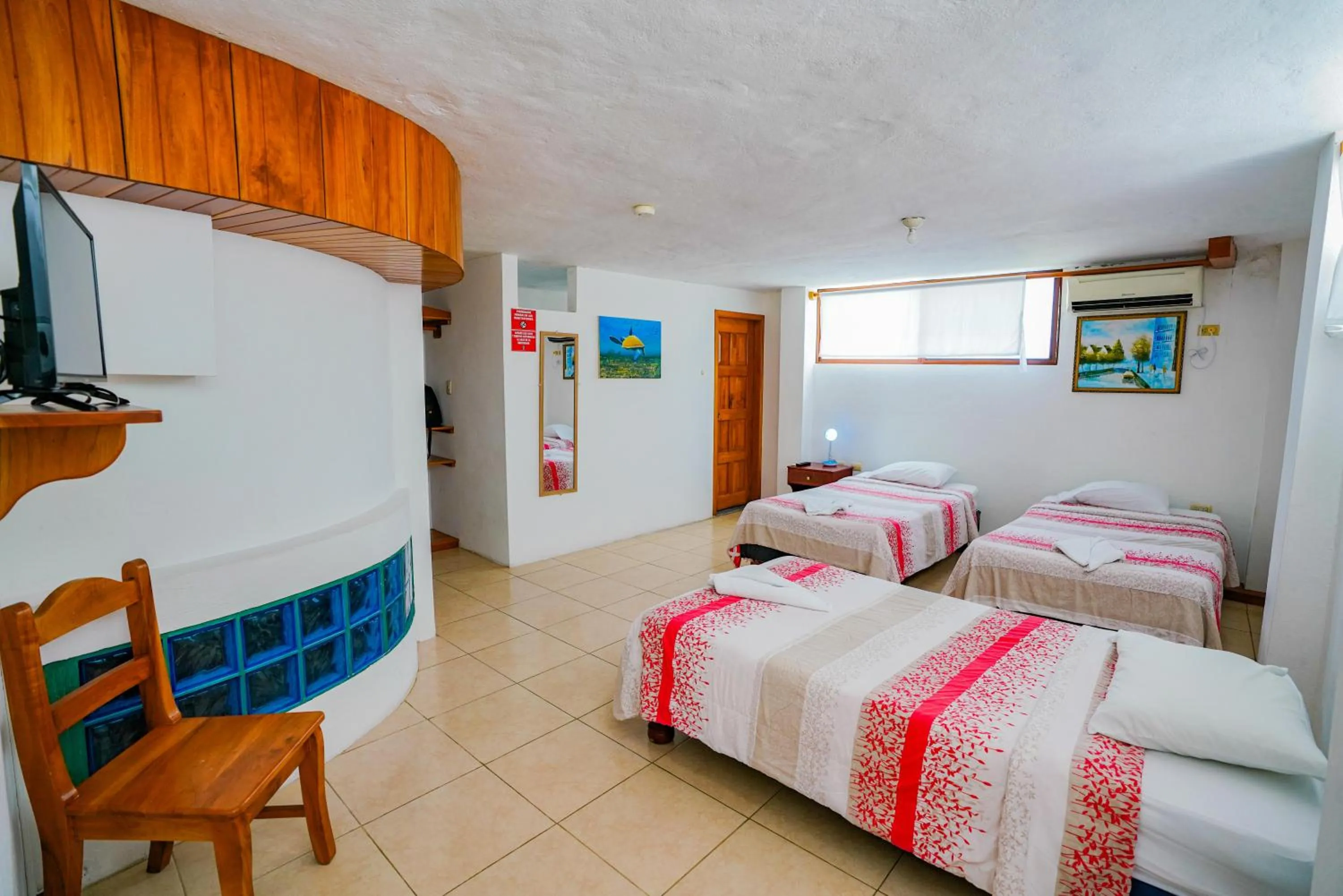 Bed in Galapagos Verde Azul