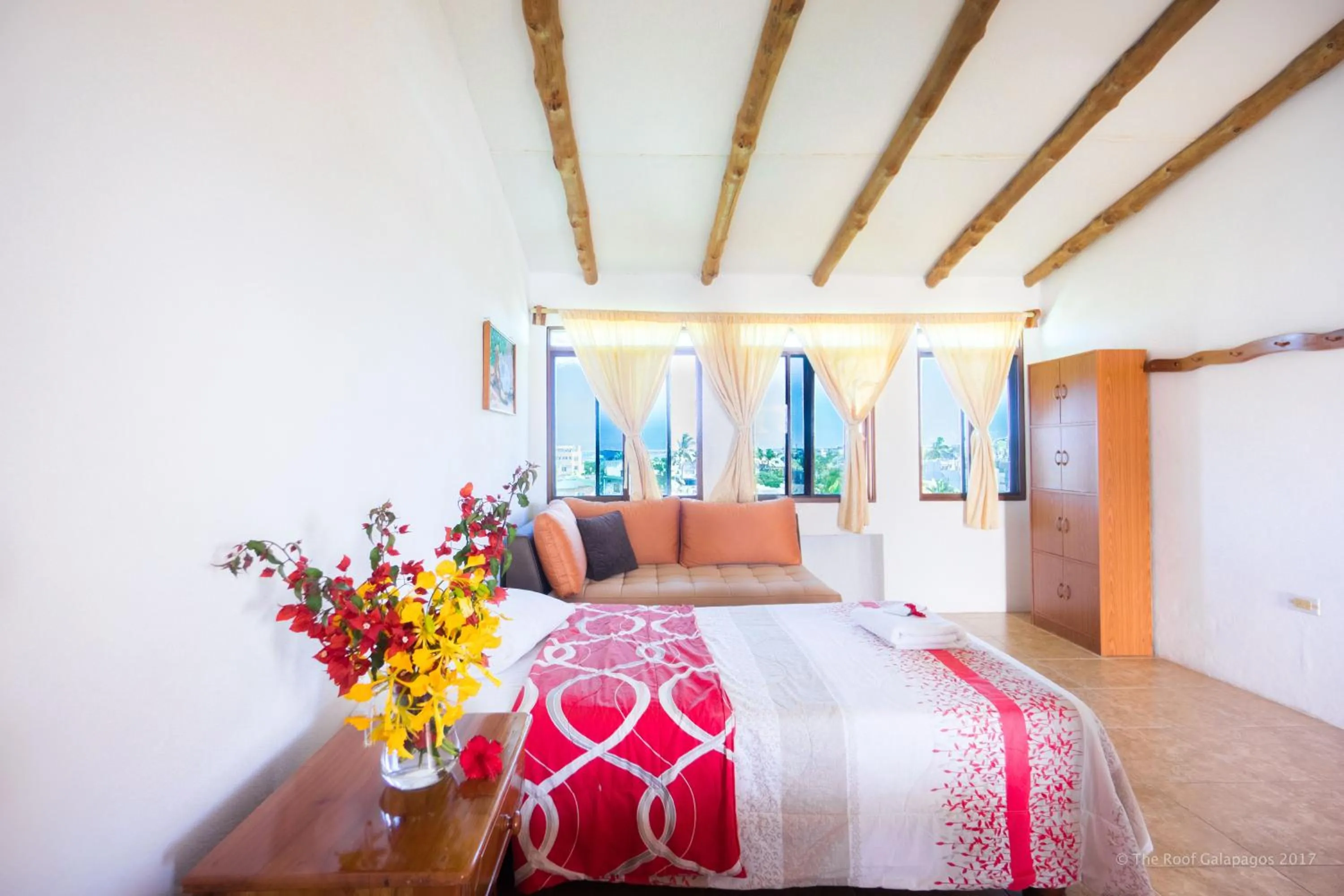 Photo of the whole room, Bed in Galapagos Verde Azul