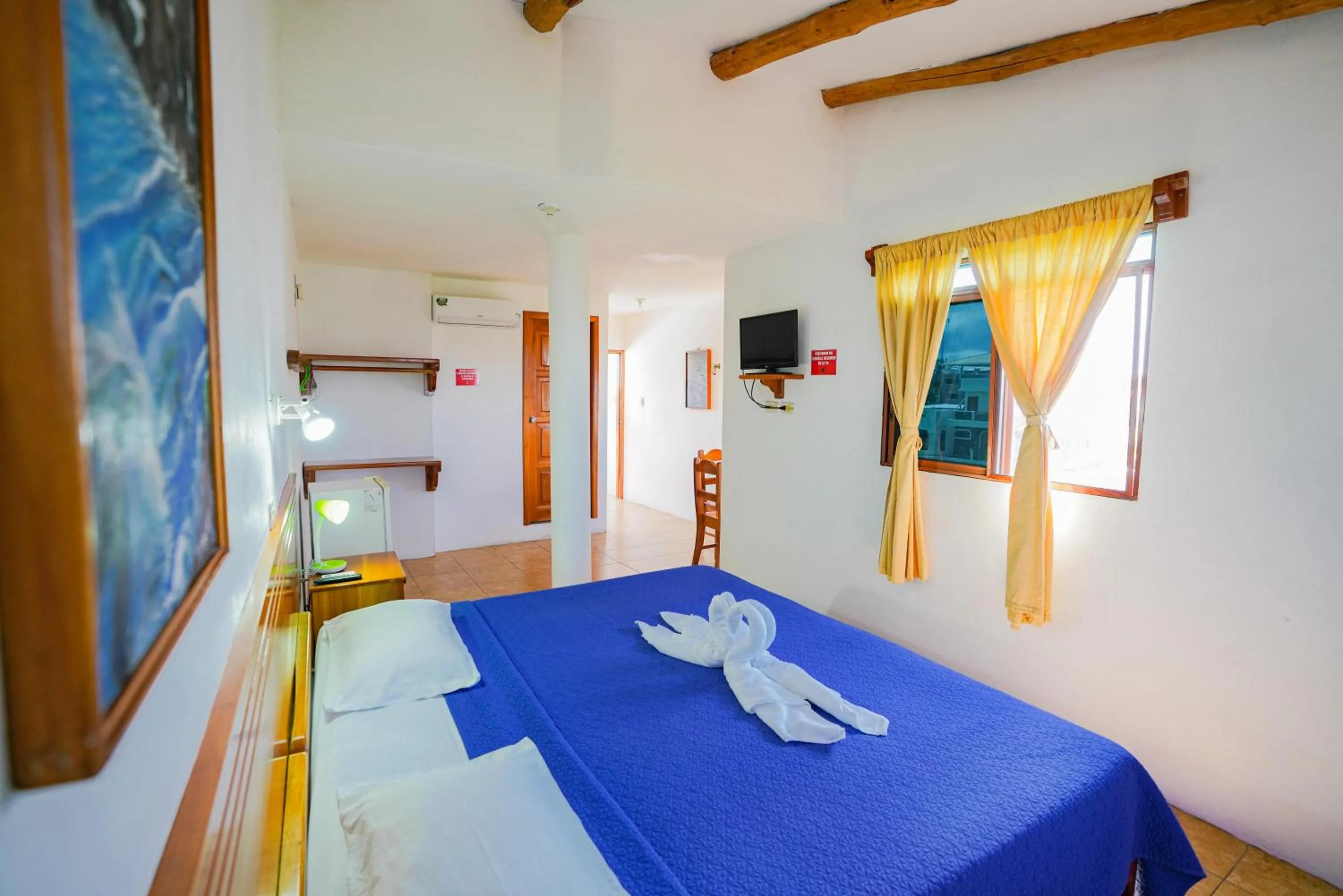 Bed in Galapagos Verde Azul