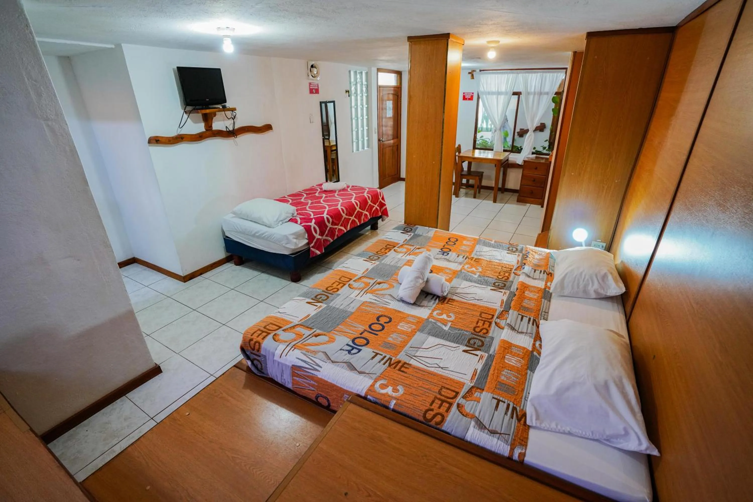 Bed in Galapagos Verde Azul