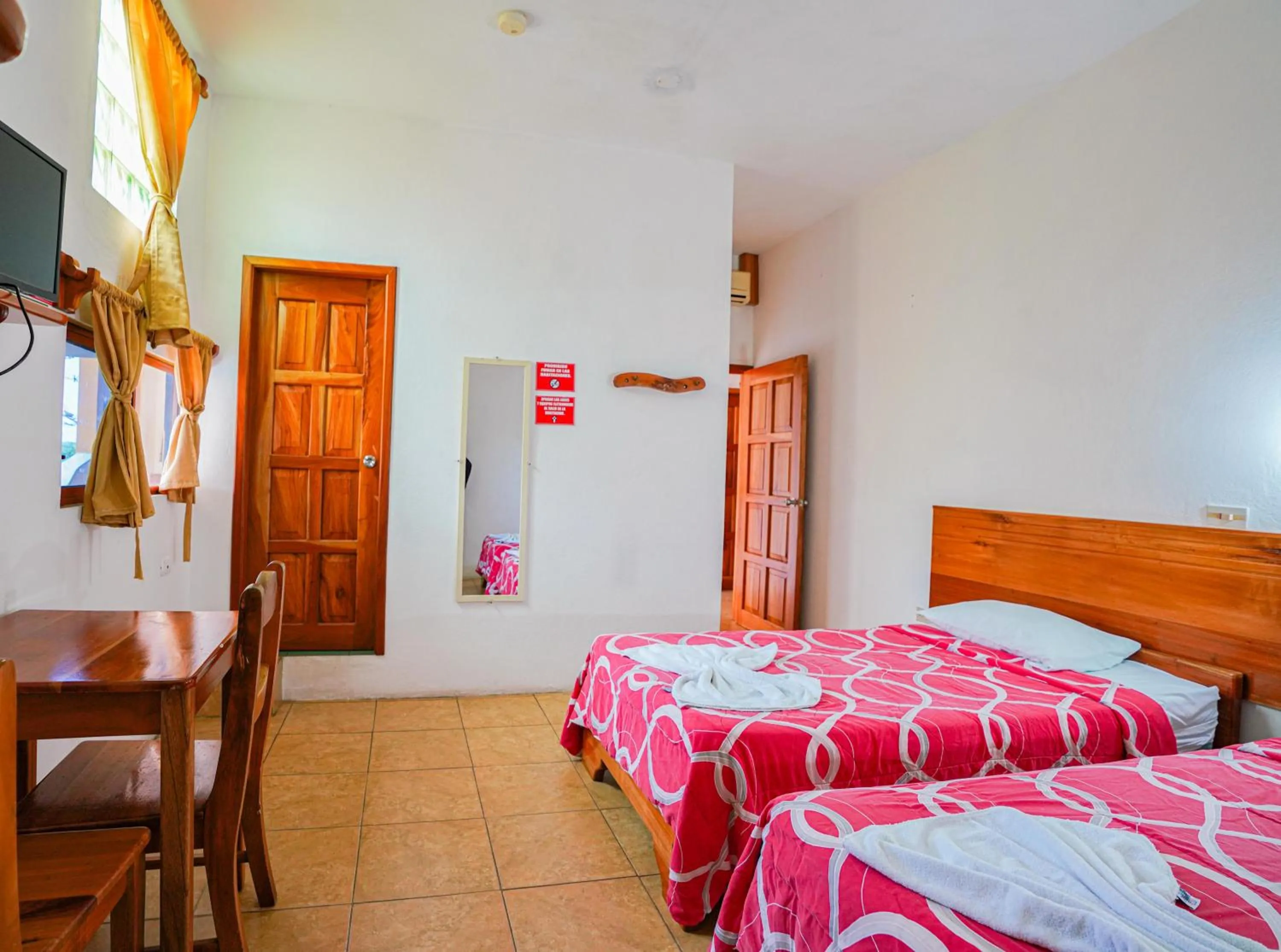 Bed in Galapagos Verde Azul