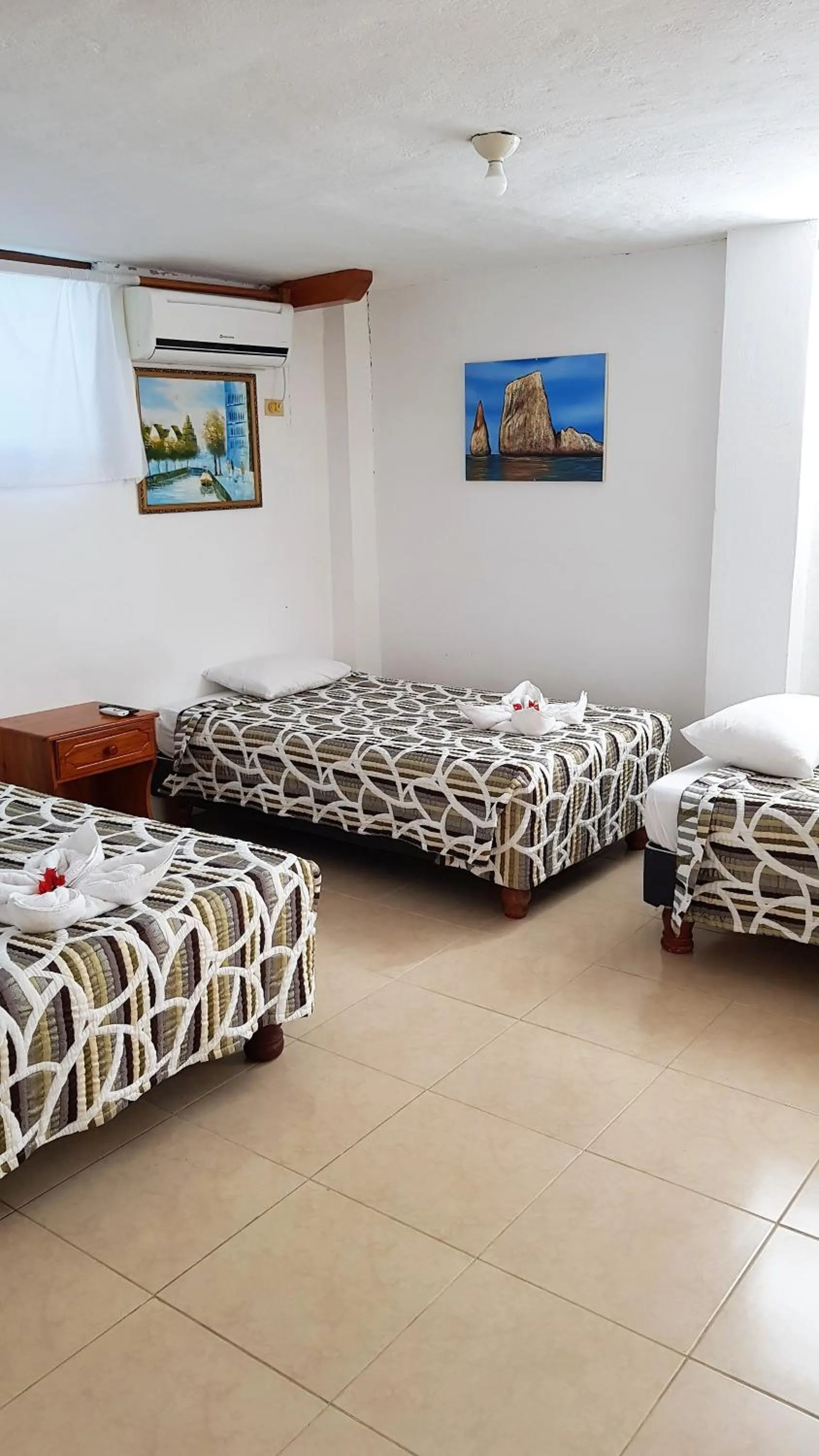 Bed in Galapagos Verde Azul