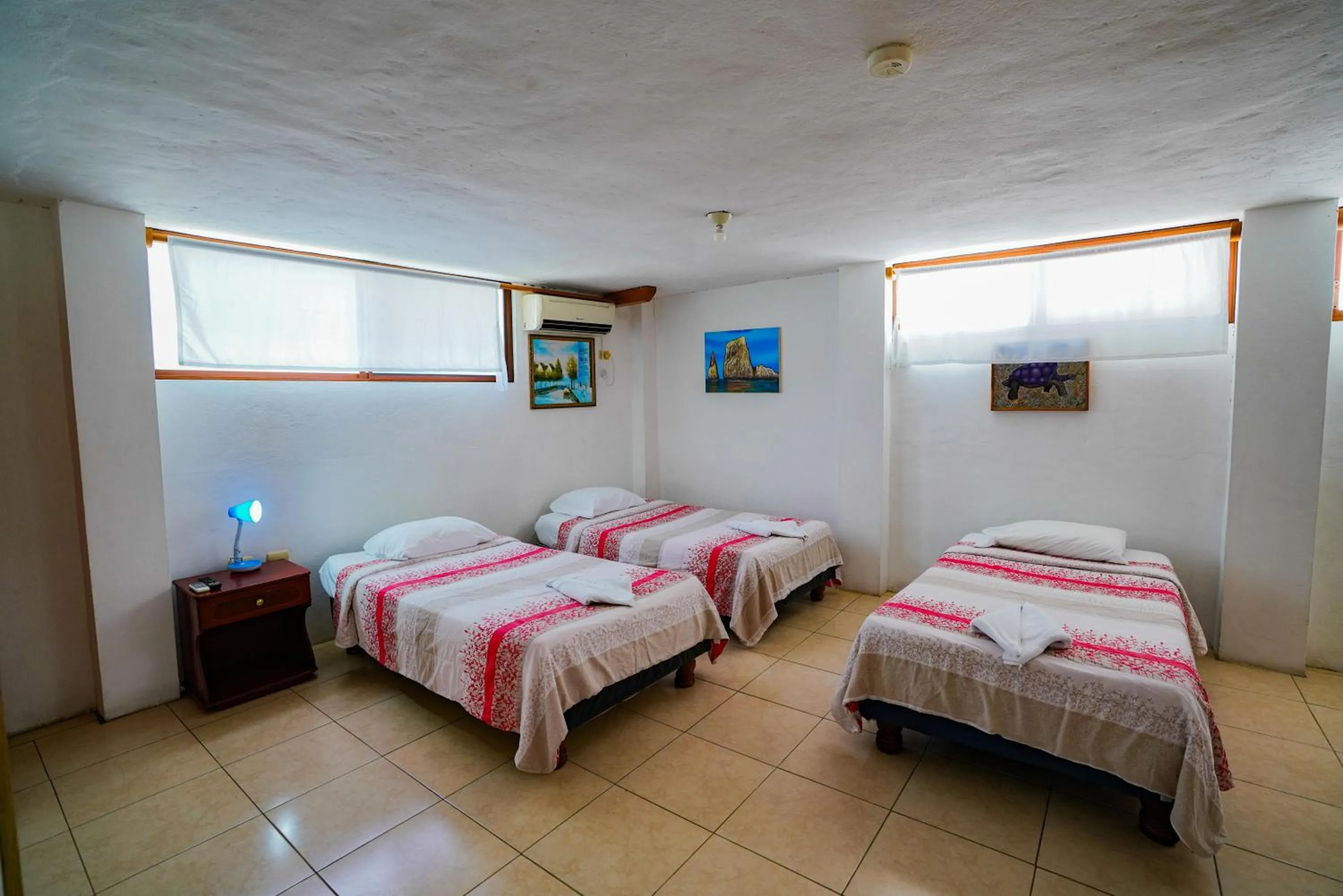 Bed in Galapagos Verde Azul