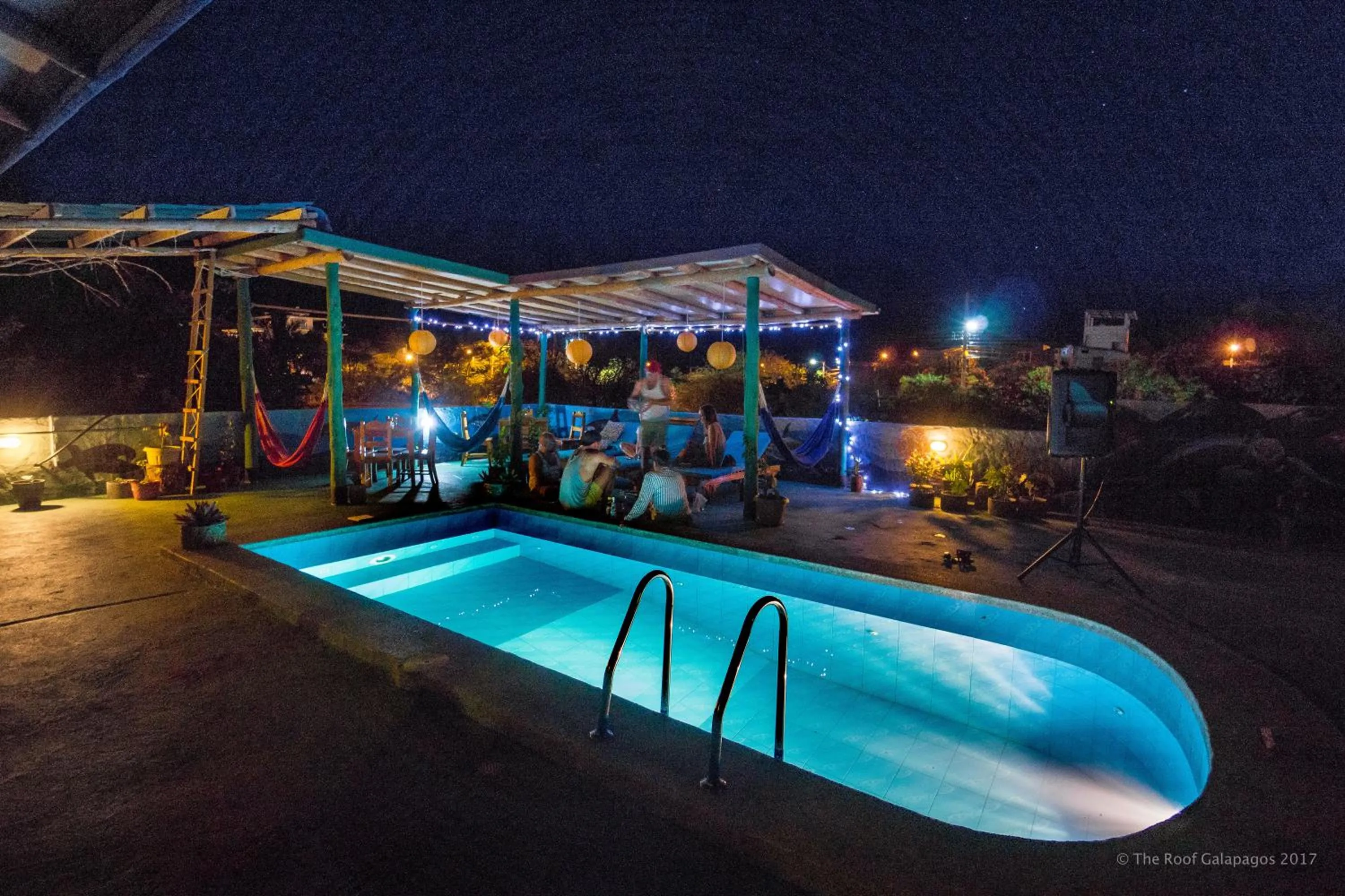 Garden in Galapagos Verde Azul