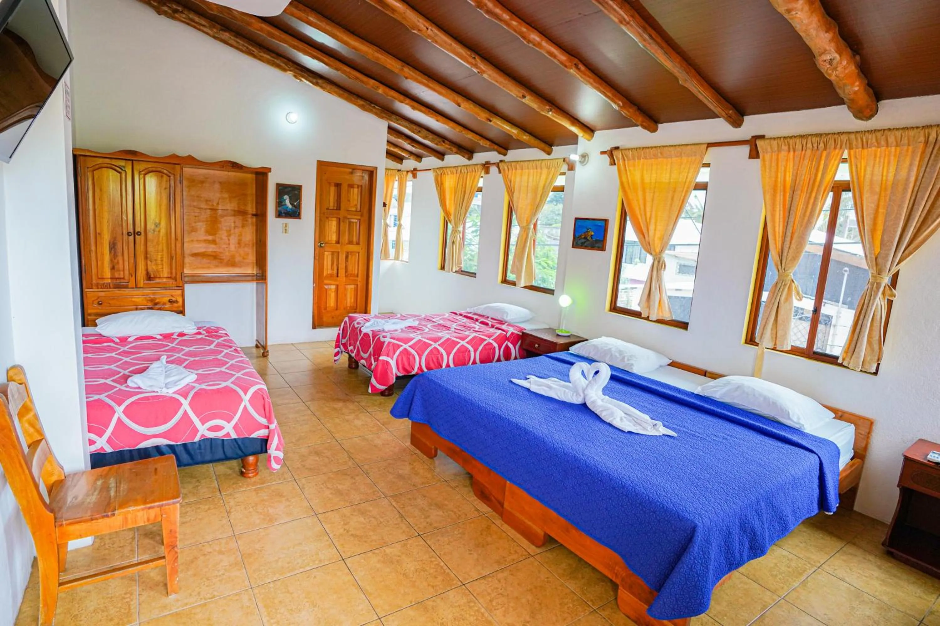 View (from property/room), Bed in Galapagos Verde Azul