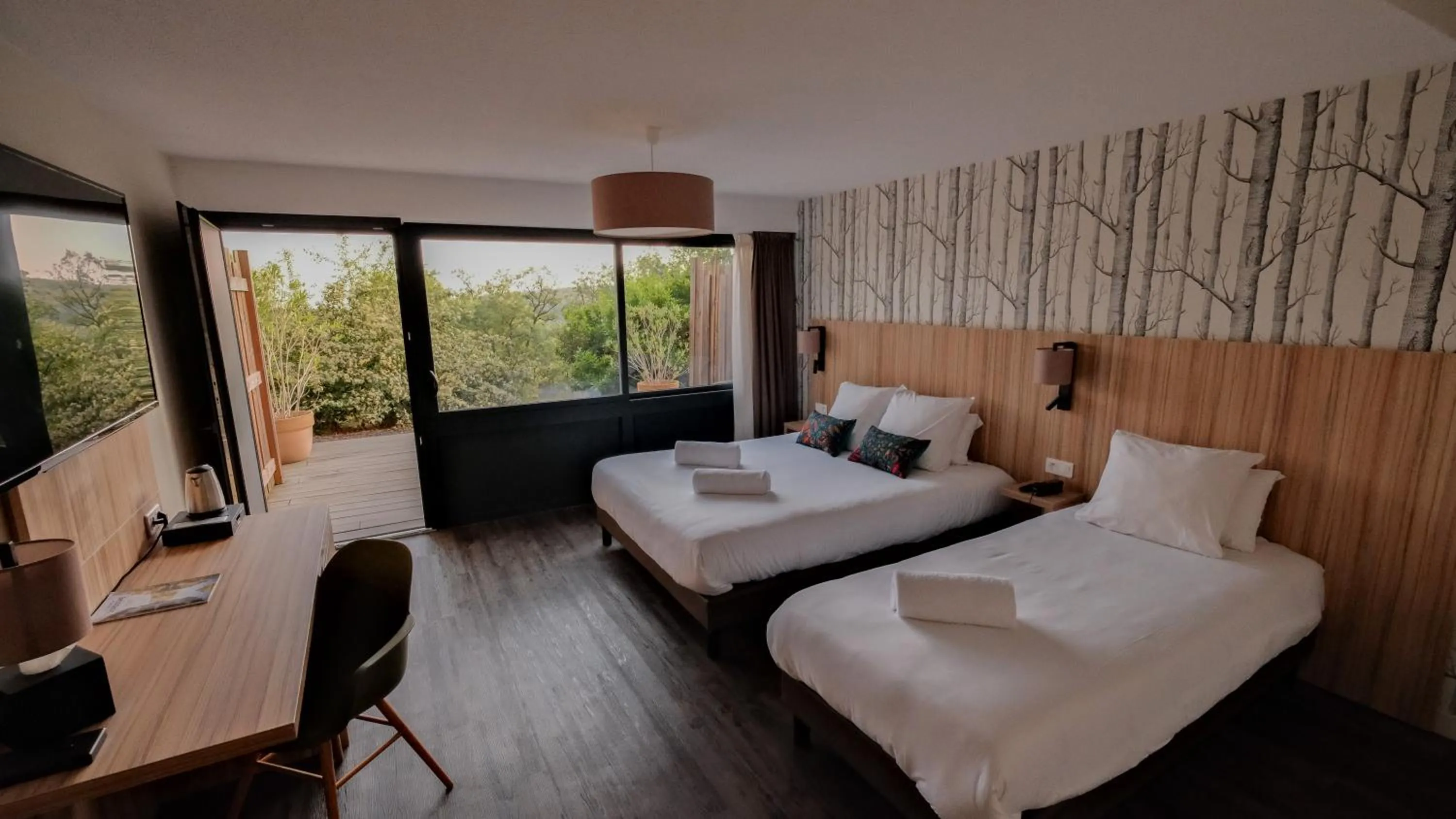 Photo of the whole room, Bed in Le Bois d'Imbert - Memory Collection