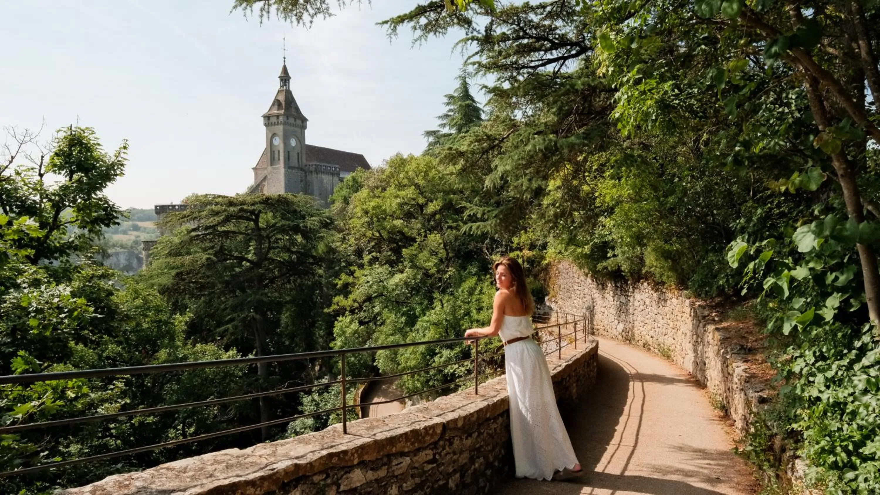 Nearby landmark in Le Bois d'Imbert - Memory Collection
