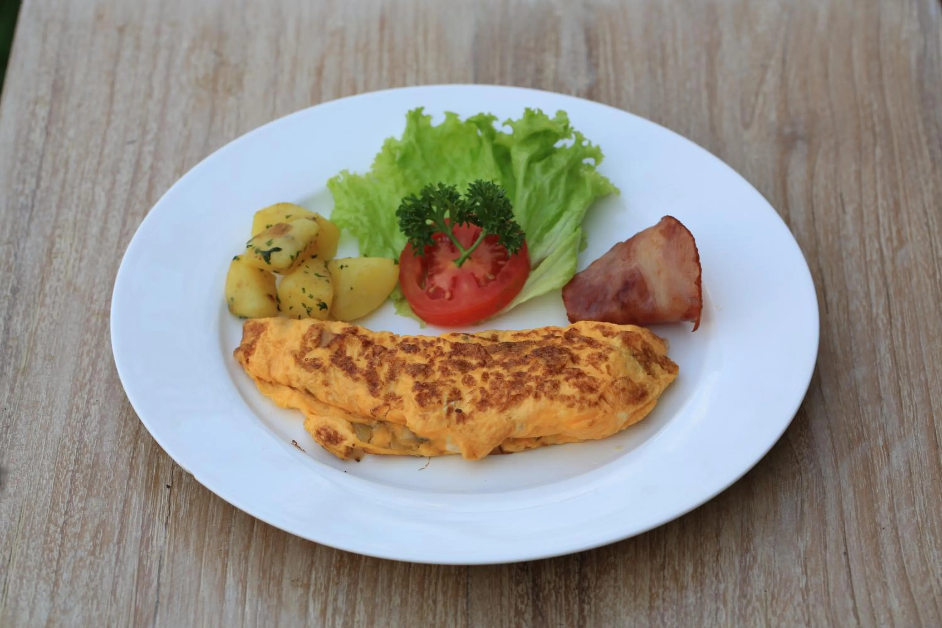 Breakfast in Green Taman Ubud by Prasi