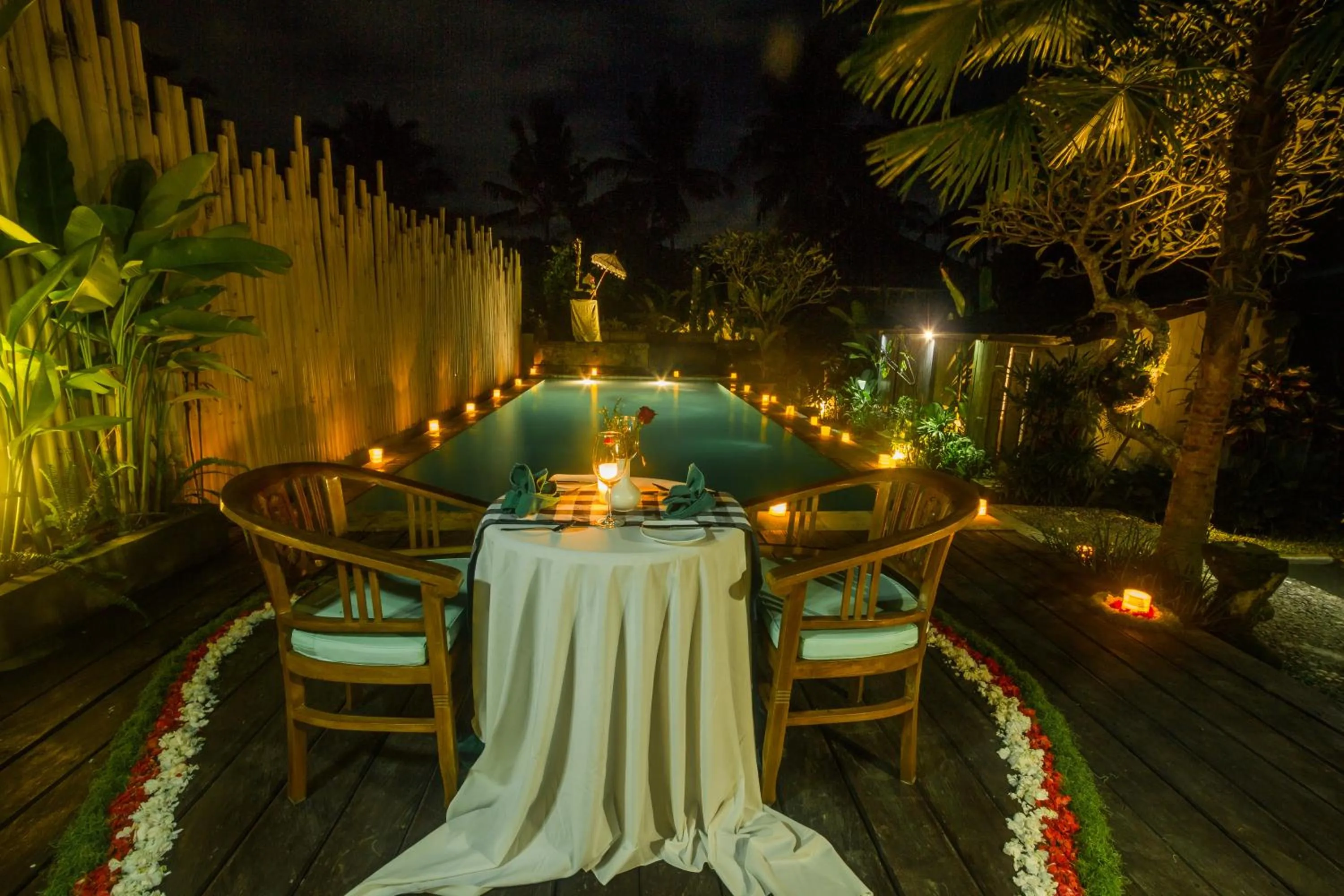 Dining area in Green Taman Ubud by Prasi