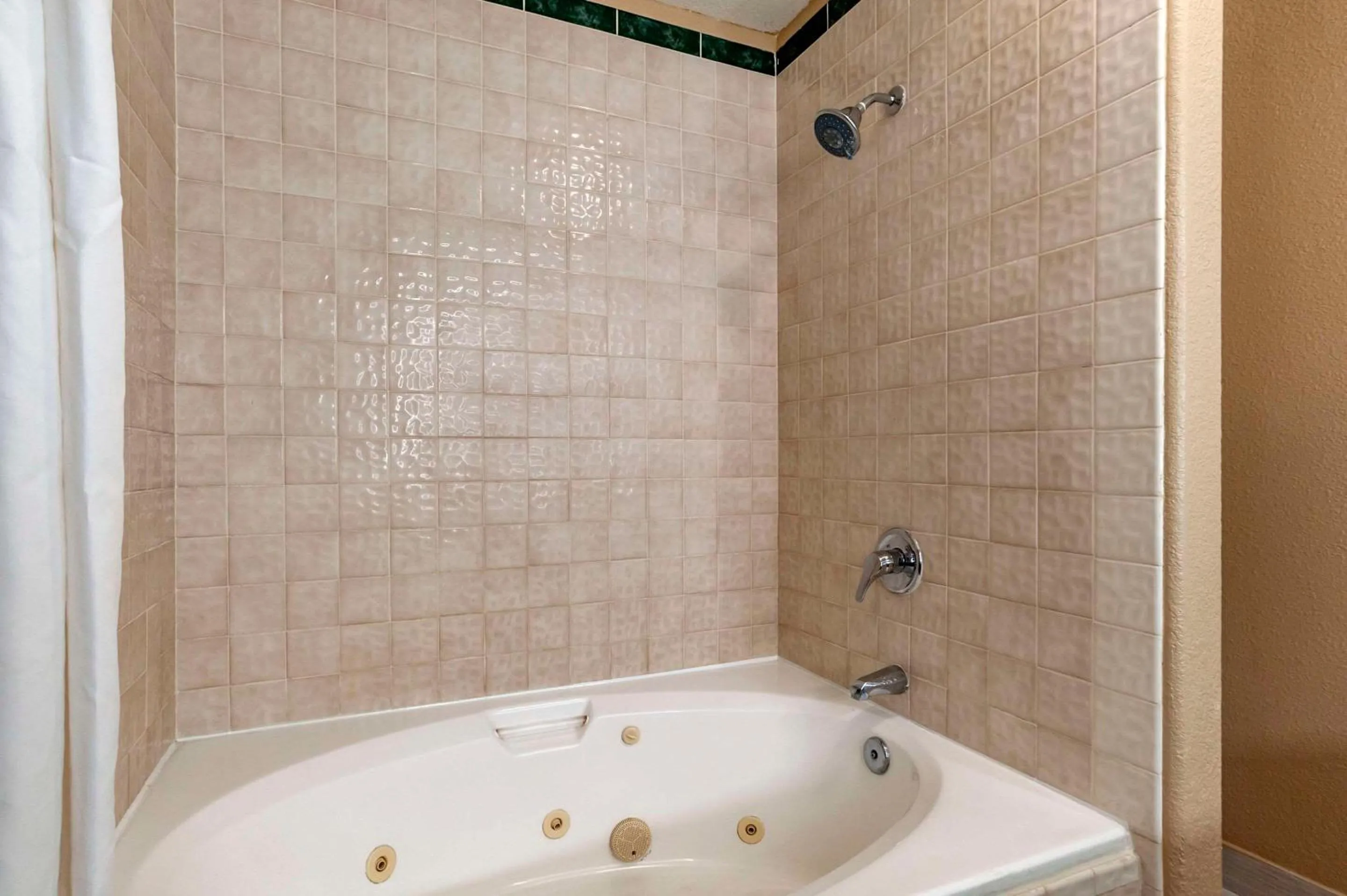 Bedroom in Quality Inn Blythe I-10