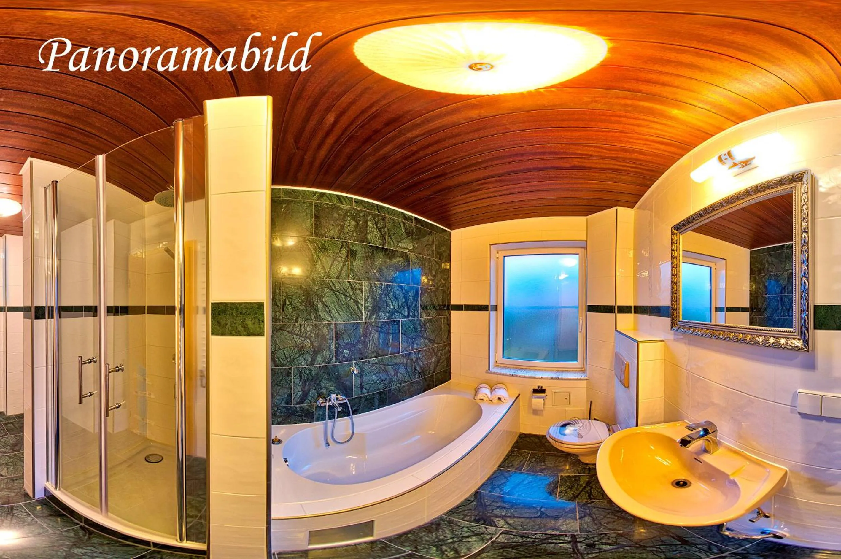 Shower in Hohe Tanne