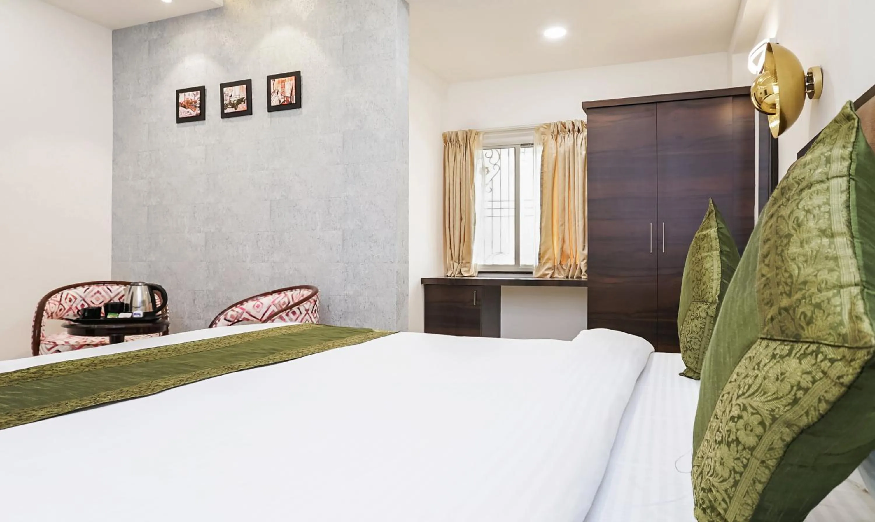 Bedroom, Bed in Treebo Hotel A1