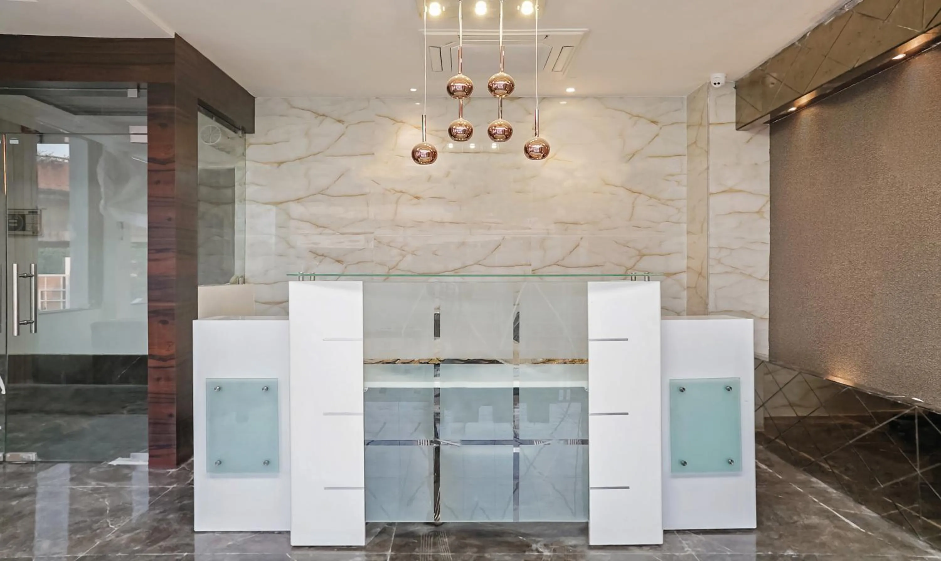 Lobby or reception in Treebo Hotel A1