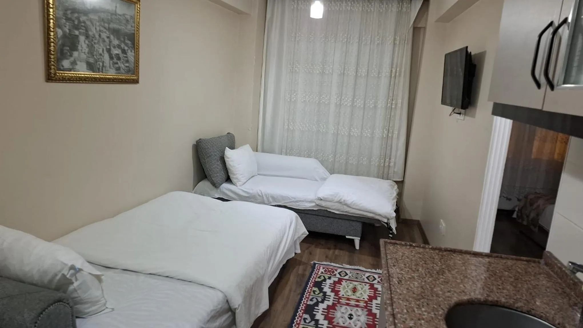 TV and multimedia, Bed in Burak Apart