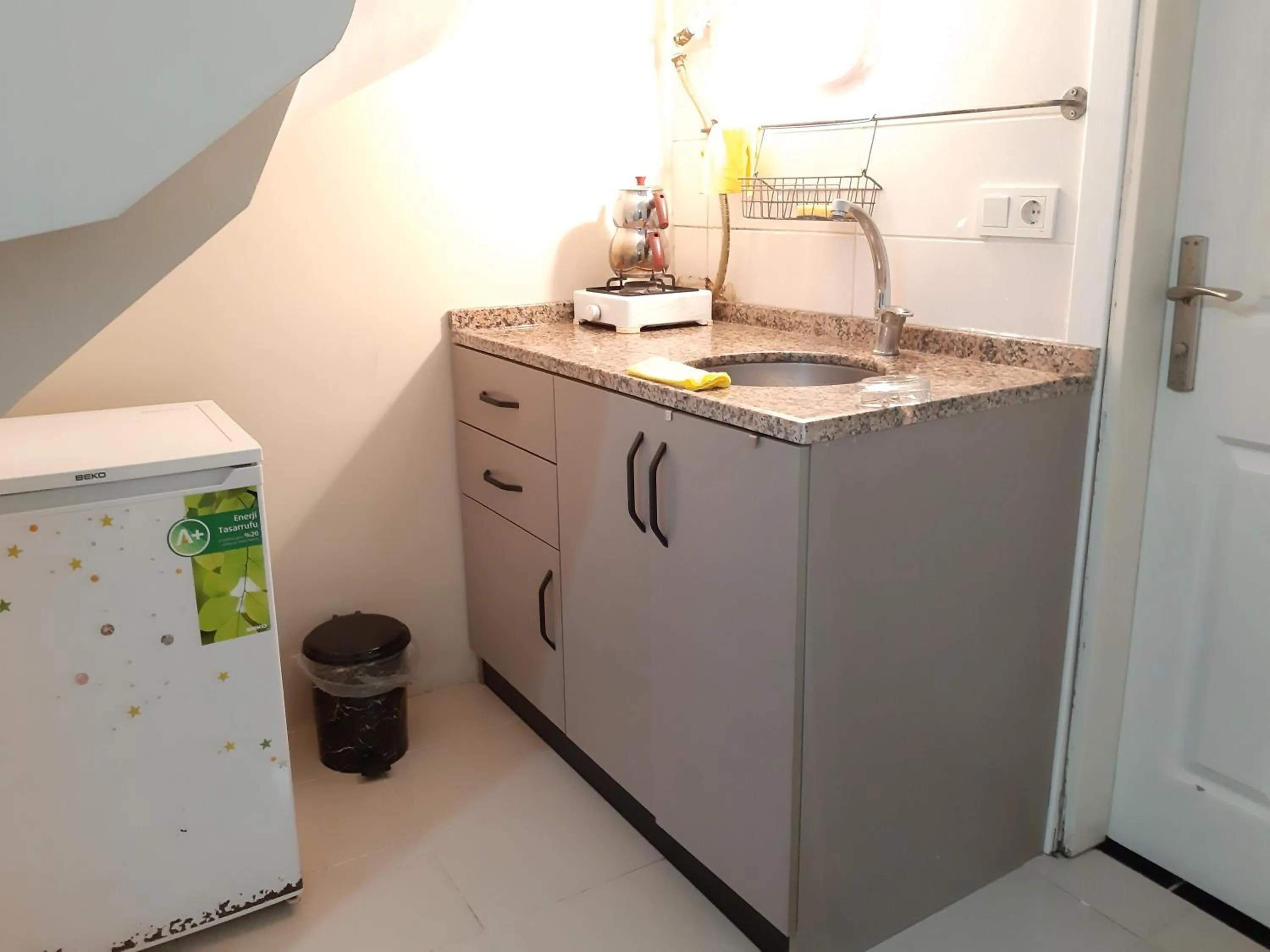 Coffee/tea facilities in Burak Apart