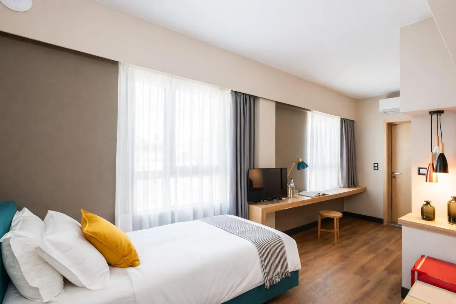 Photo of the whole room, Bed in St. Bjur Suites