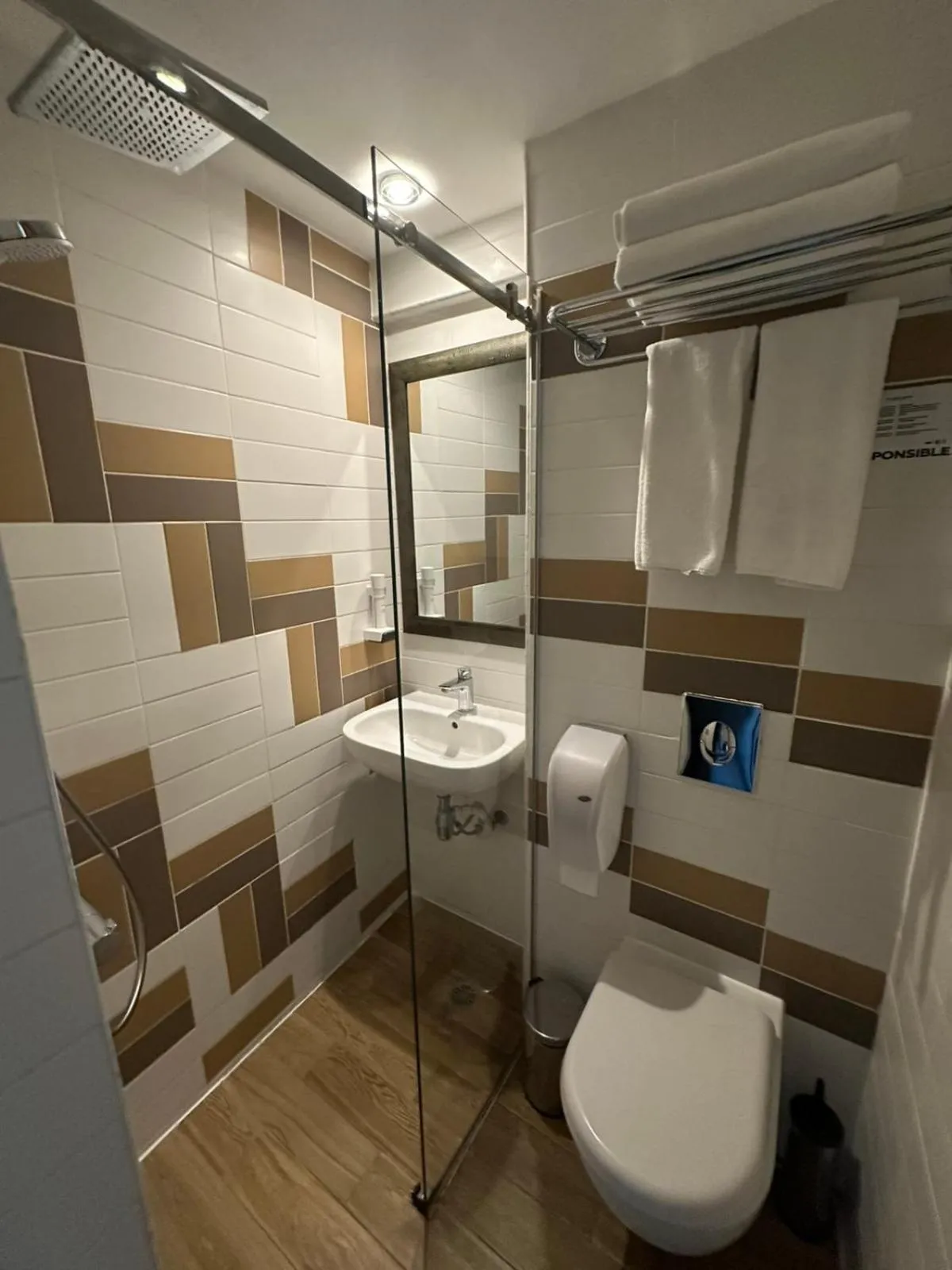 Bathroom in THE STAY Boutique Hotel Central Square - Free Compliments - Free Wi-Fi - TOP LOCATION - Nearby Paid Parking