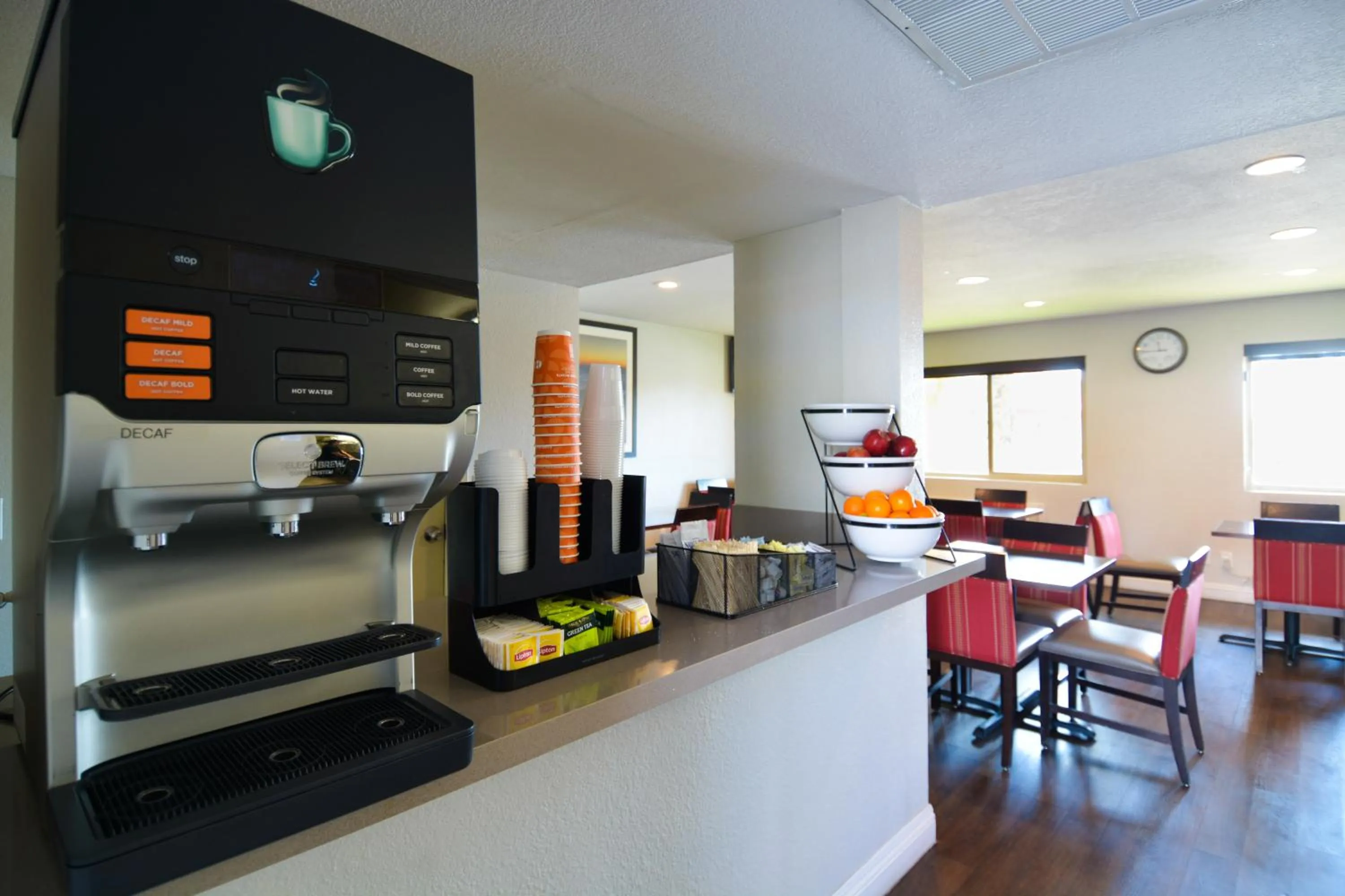 Breakfast in Comfort Inn & Suites Moreno Valley near March Air Reserve Base