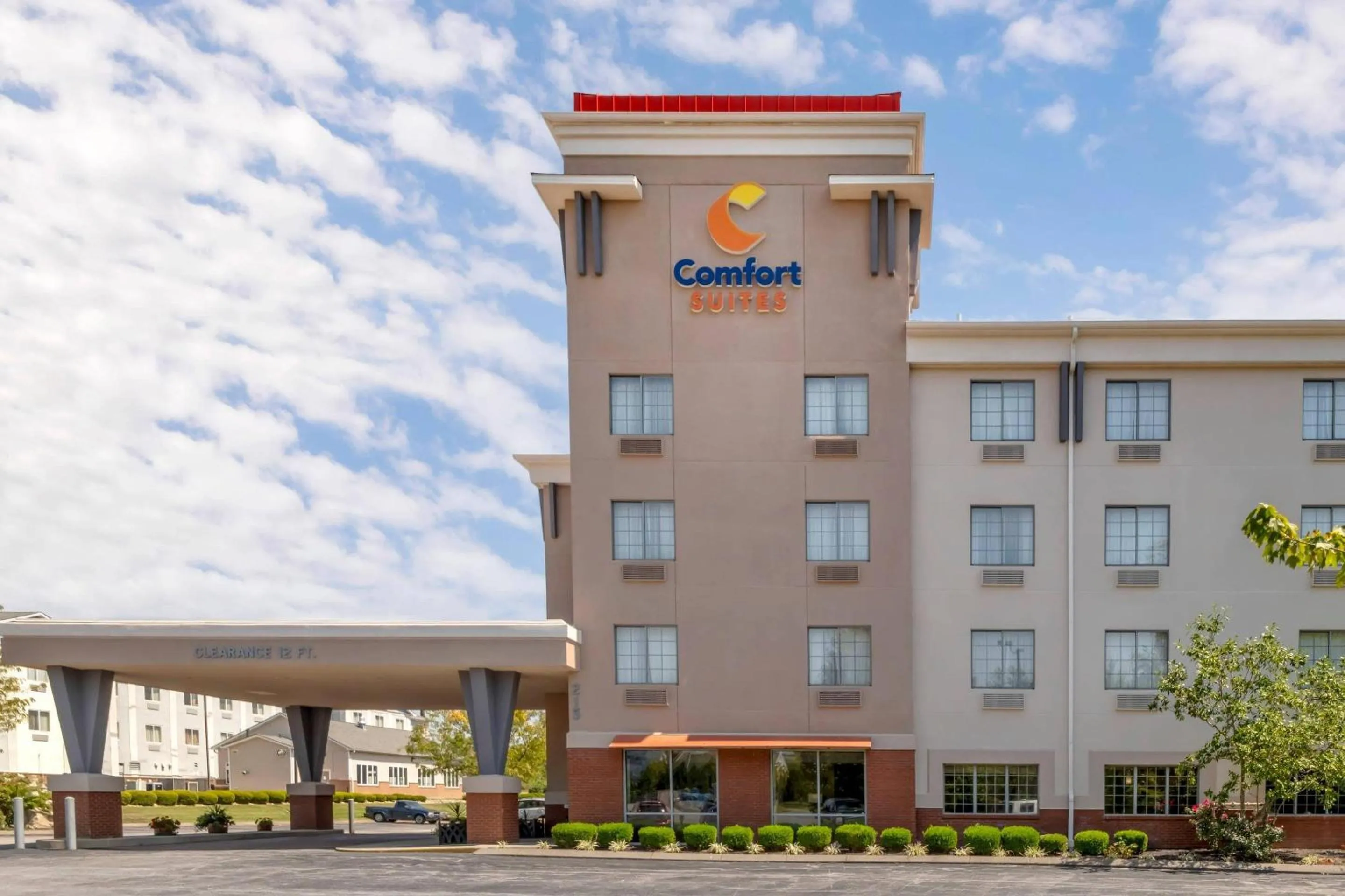 Property building in Comfort Suites Elizabethtown