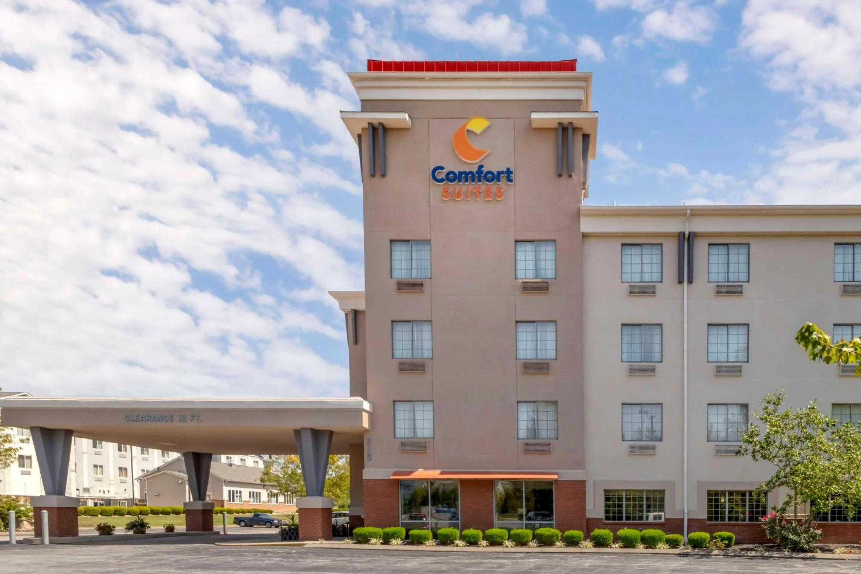 Property building in Comfort Suites Elizabethtown