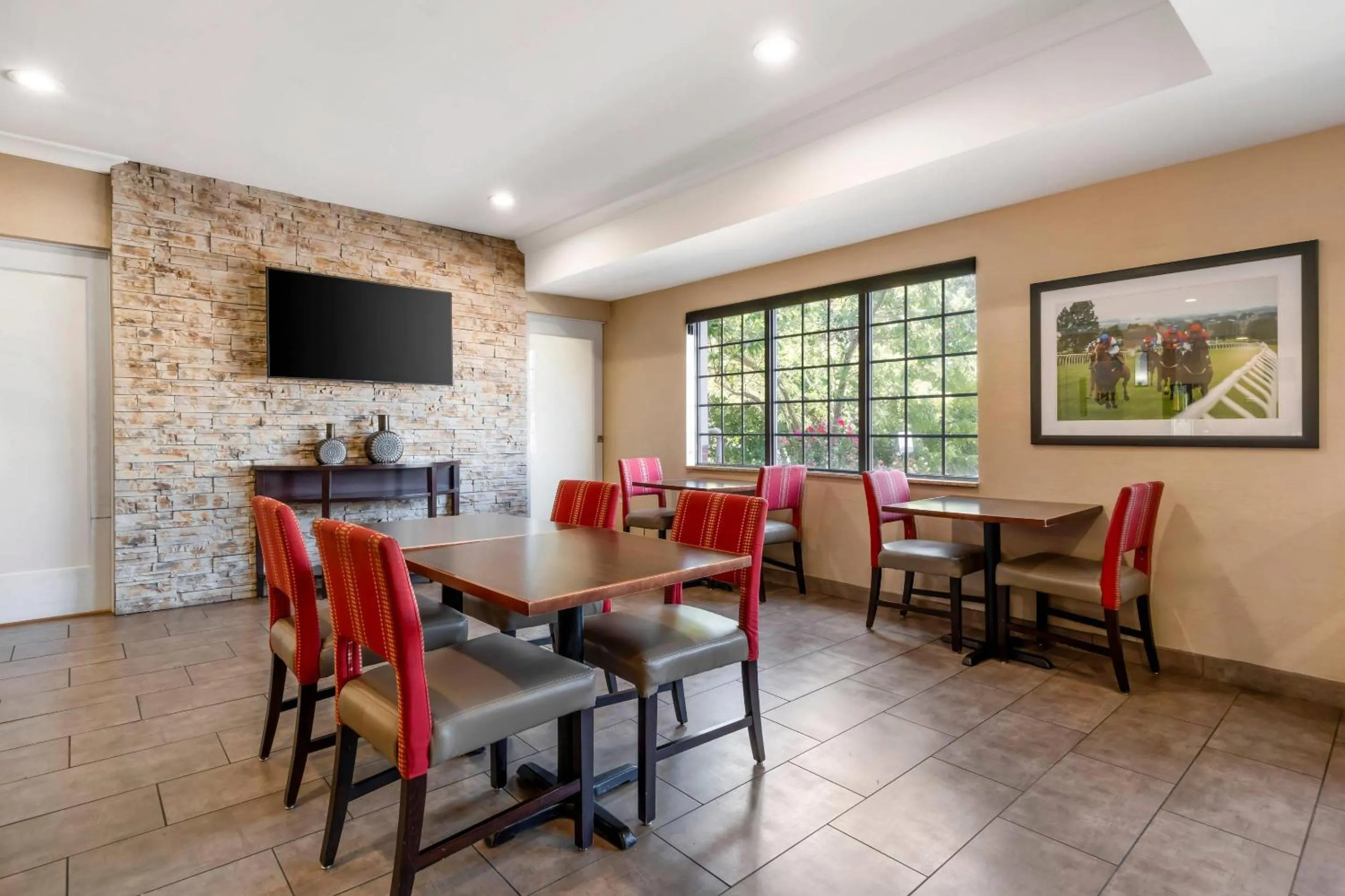 Breakfast in Comfort Suites Elizabethtown