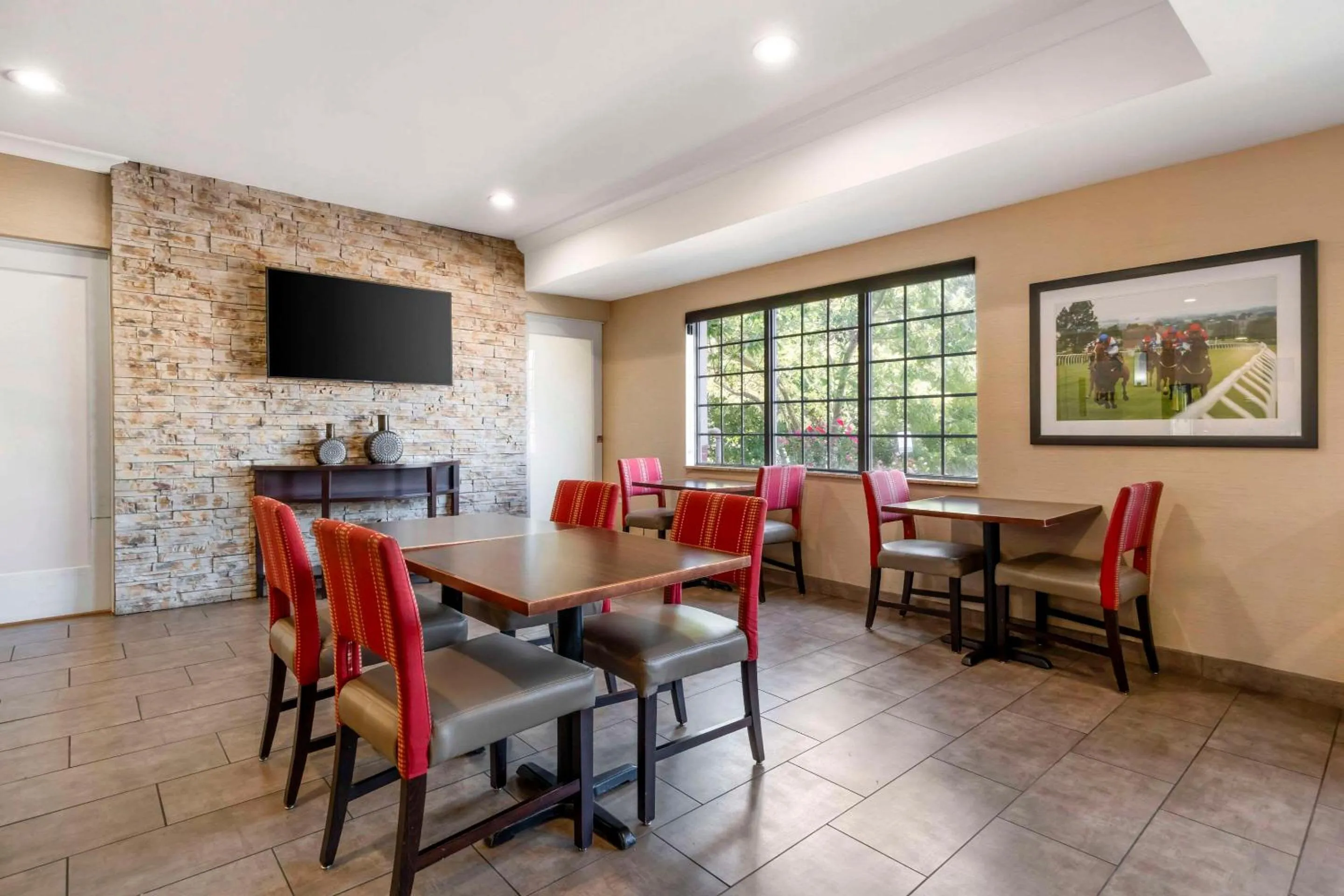 Breakfast in Comfort Suites Elizabethtown