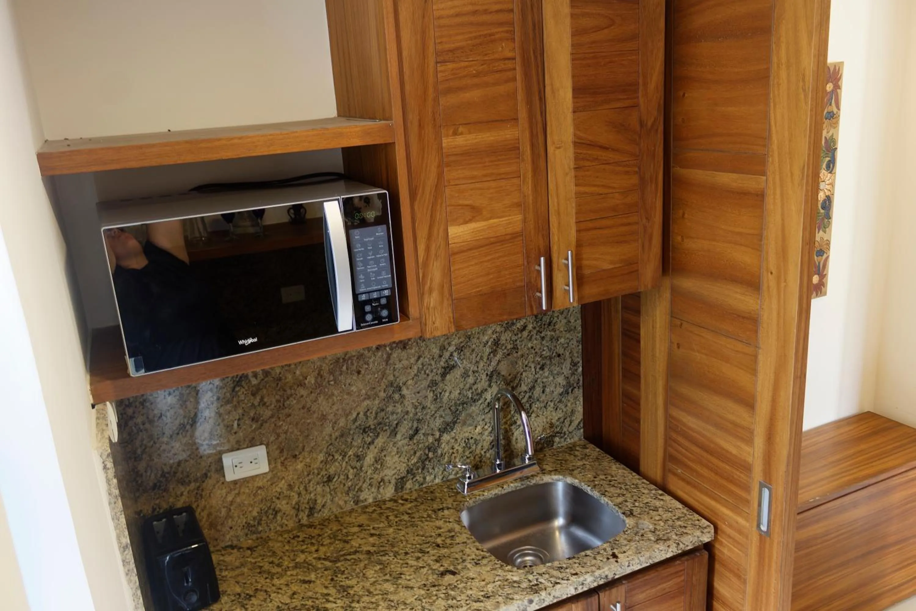 microwave in Grand Matlali Suites & Villas Riviera Nayarit