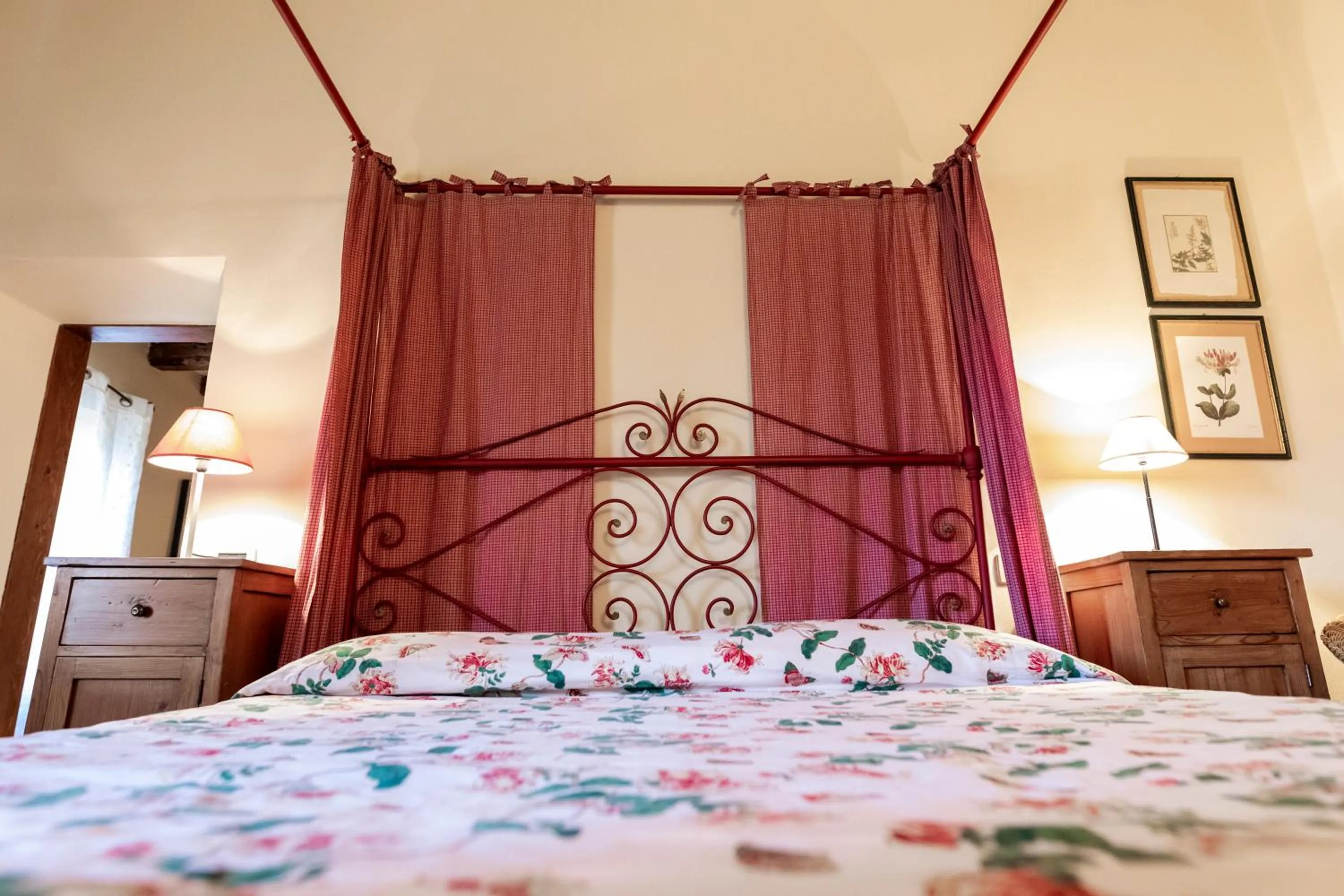 Bed in Musella Winery & Relais
