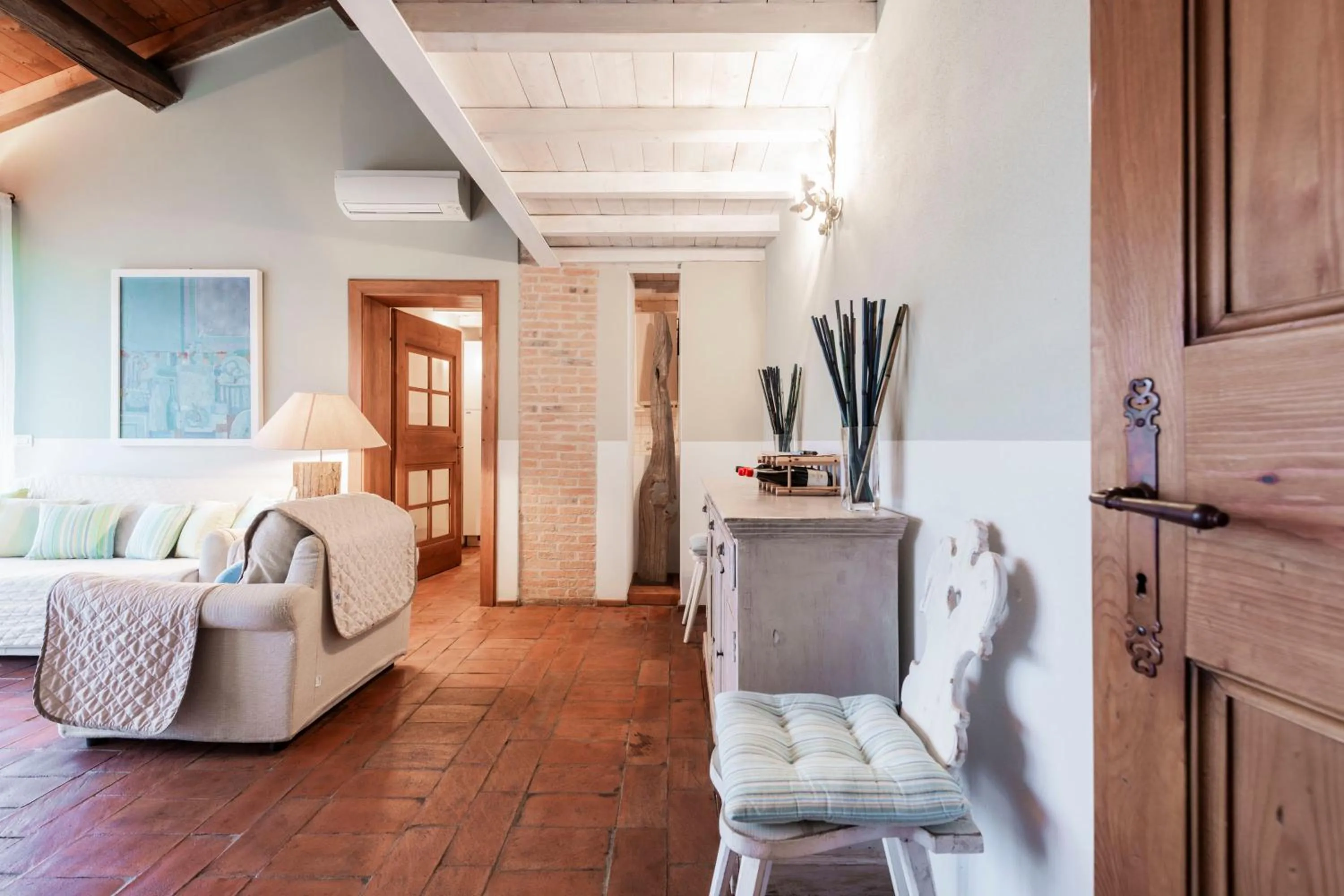 Living room in Musella Winery & Relais