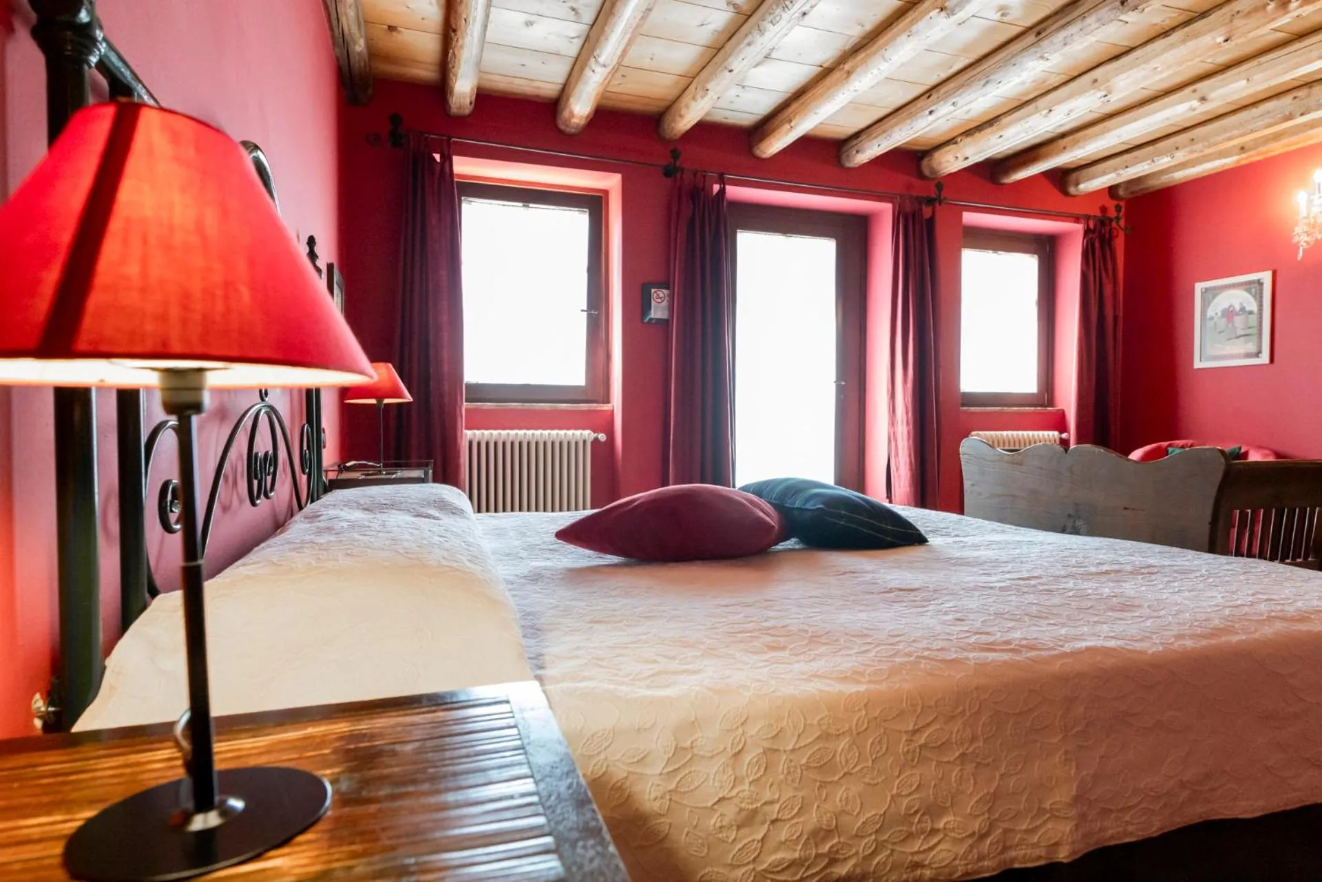 Bed in Musella Winery & Relais