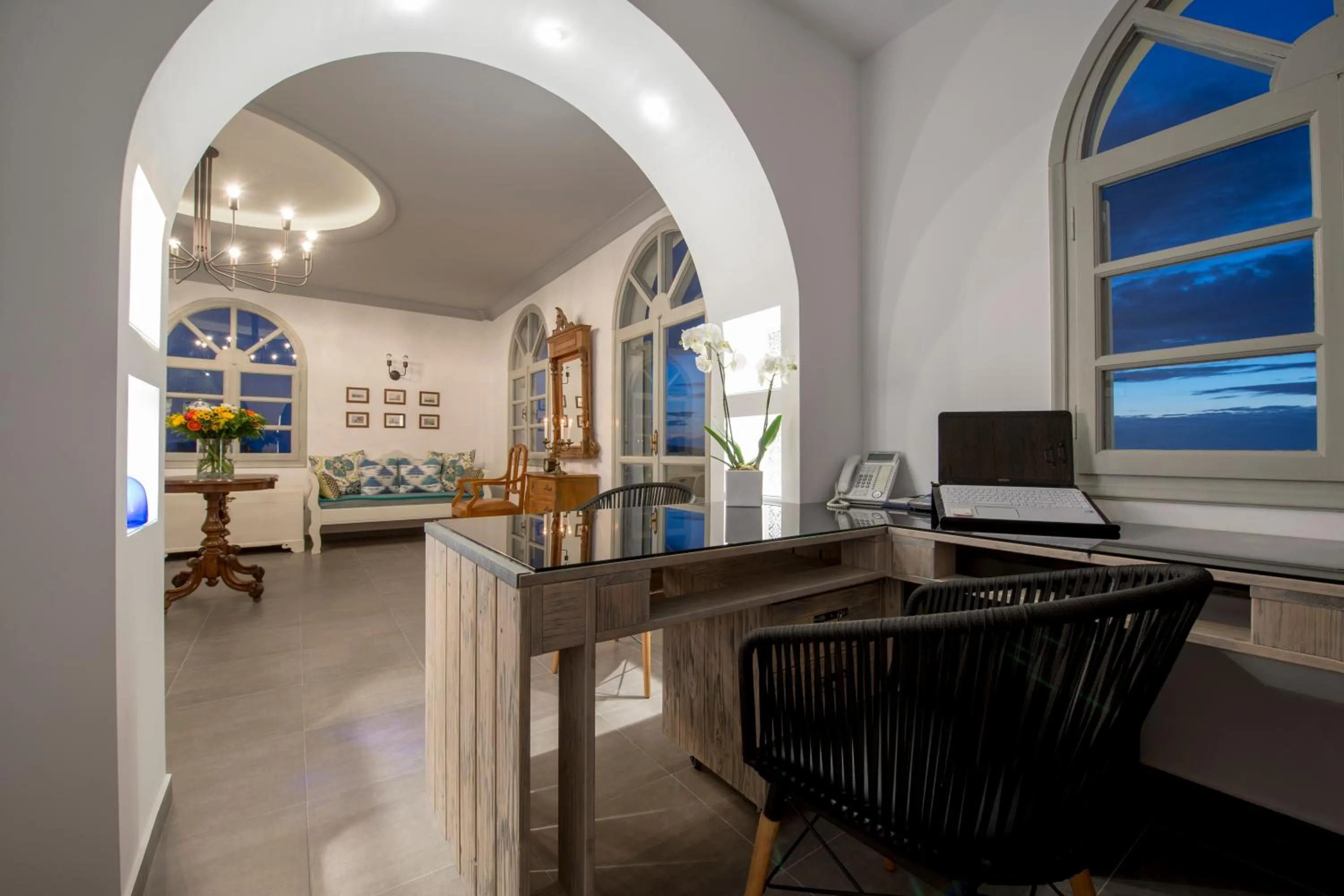 Caldera's Dolphin Suites