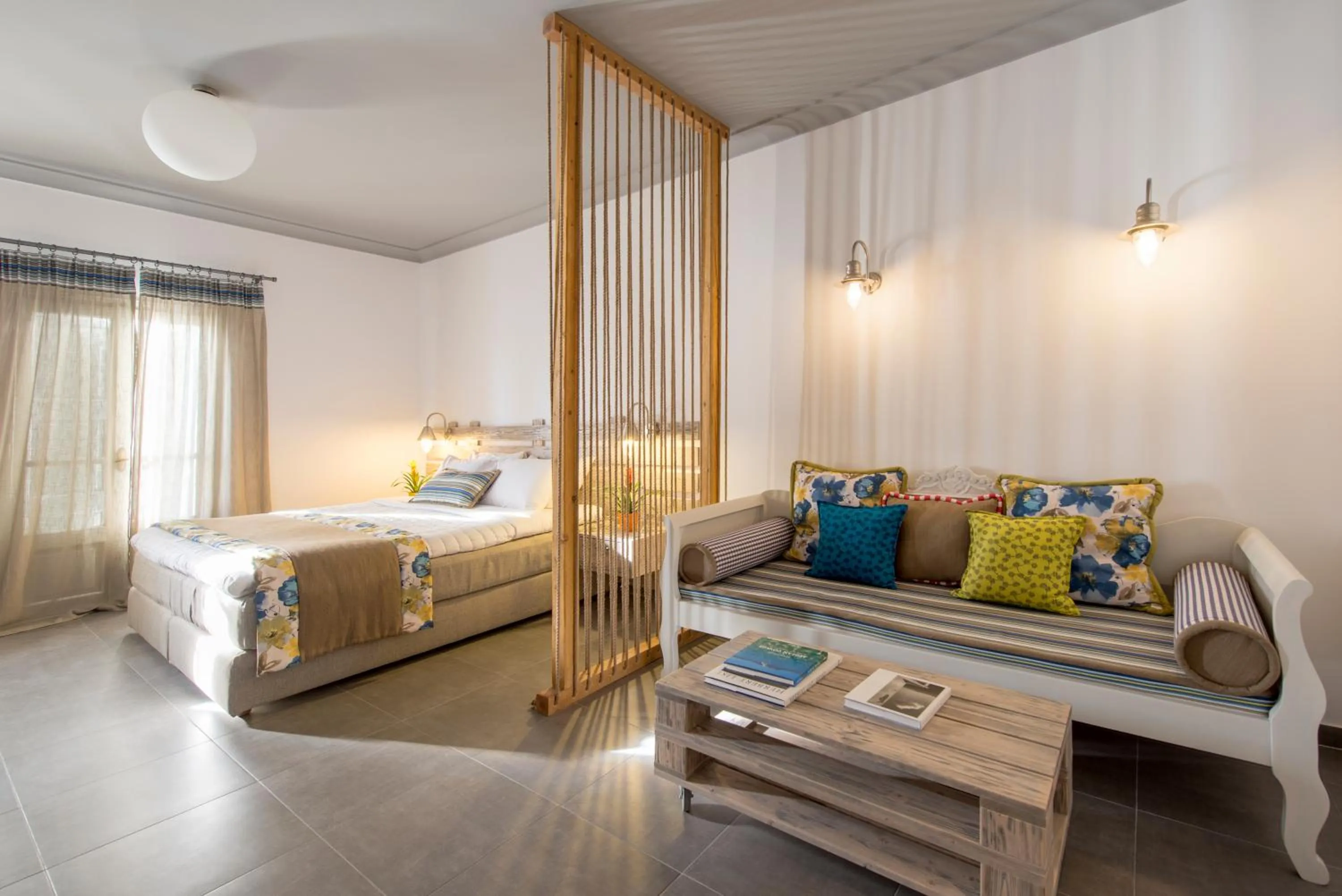 Bedroom, Bed in Caldera's Dolphin Suites