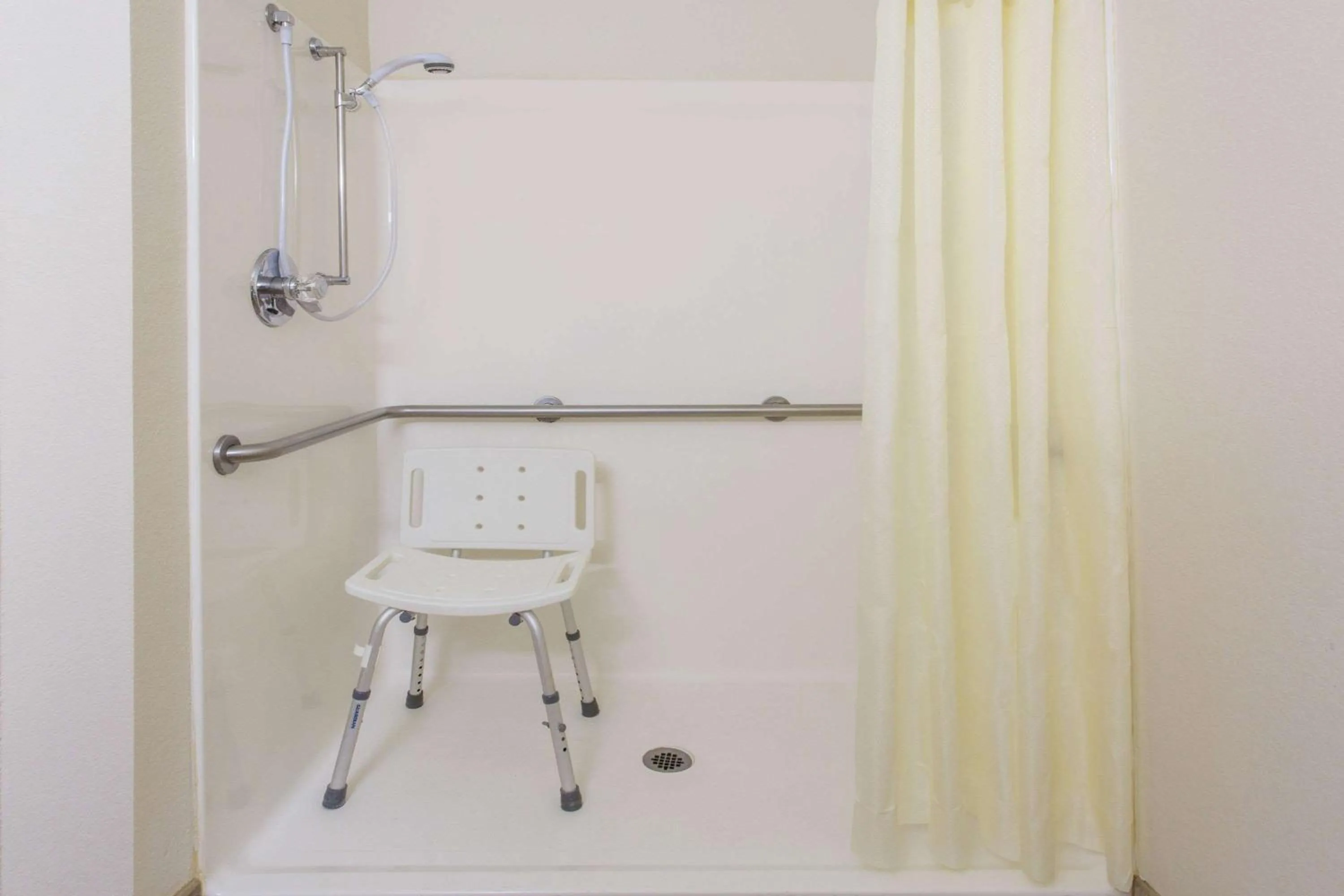 Bathroom in Super 8 by Wyndham Bedford