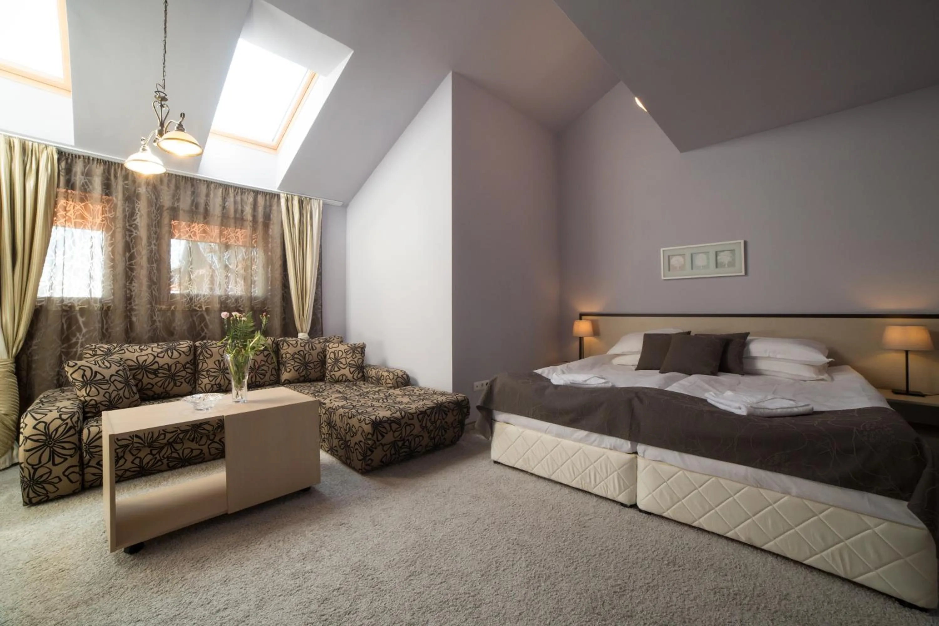 Bed in Thermal Hotel Seven Seasons