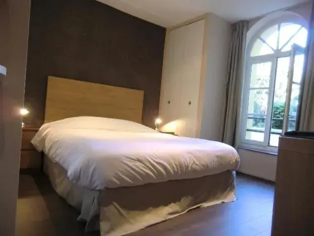 Double Room in Les Carmes Double Room in Les Carmes