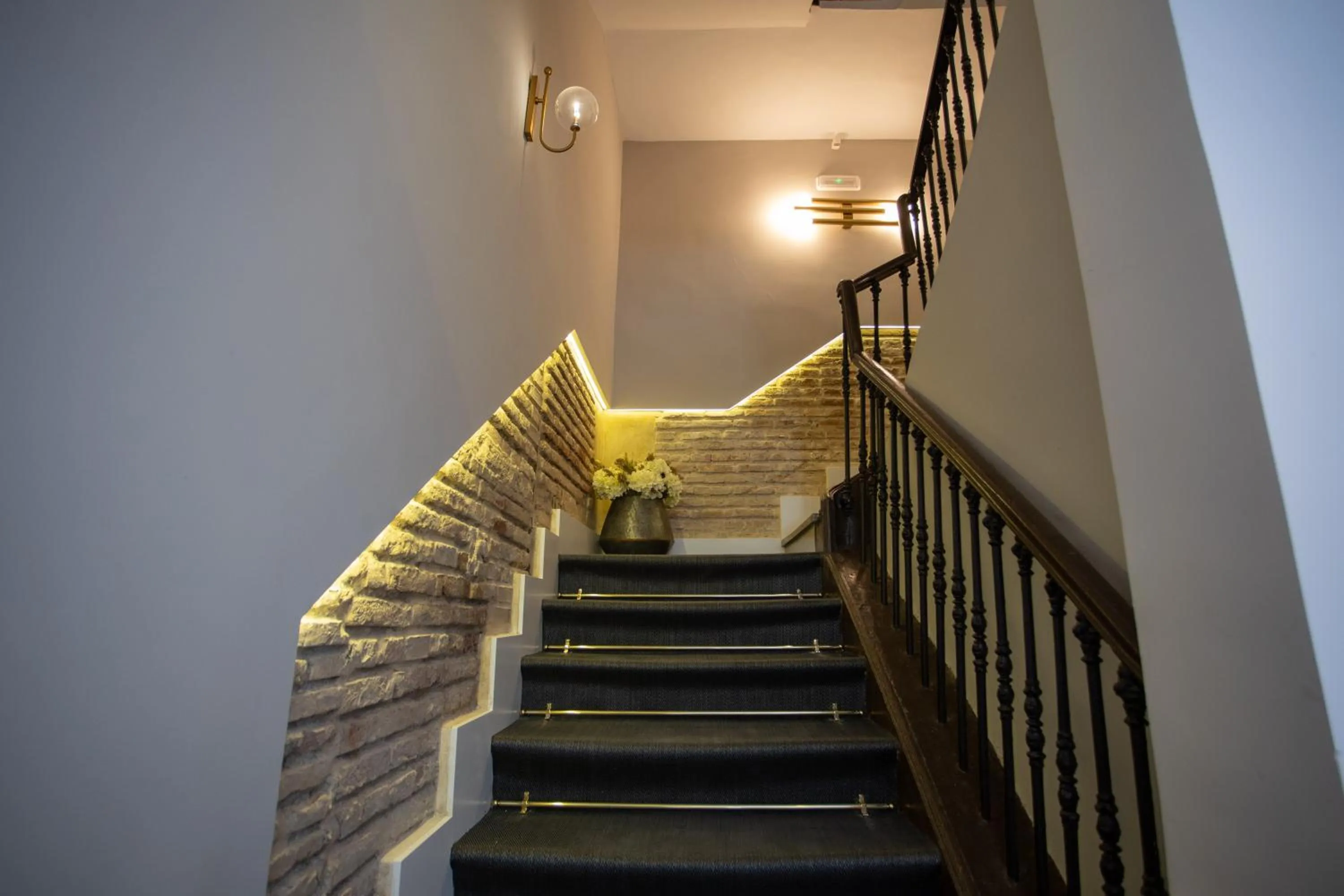 Facade/entrance in BiBo Suites Plaza Nueva