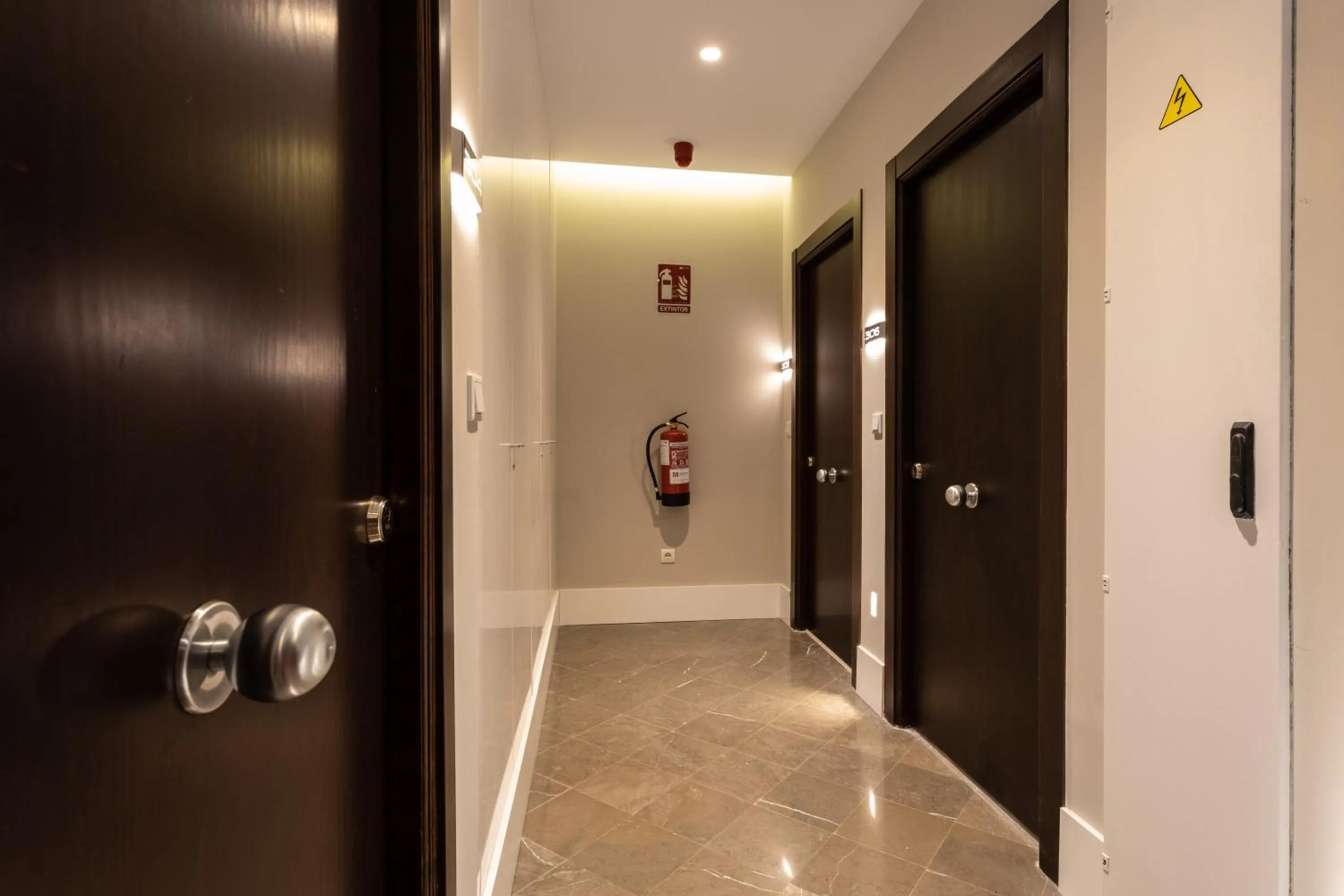 Lobby or reception in BiBo Suites Plaza Nueva