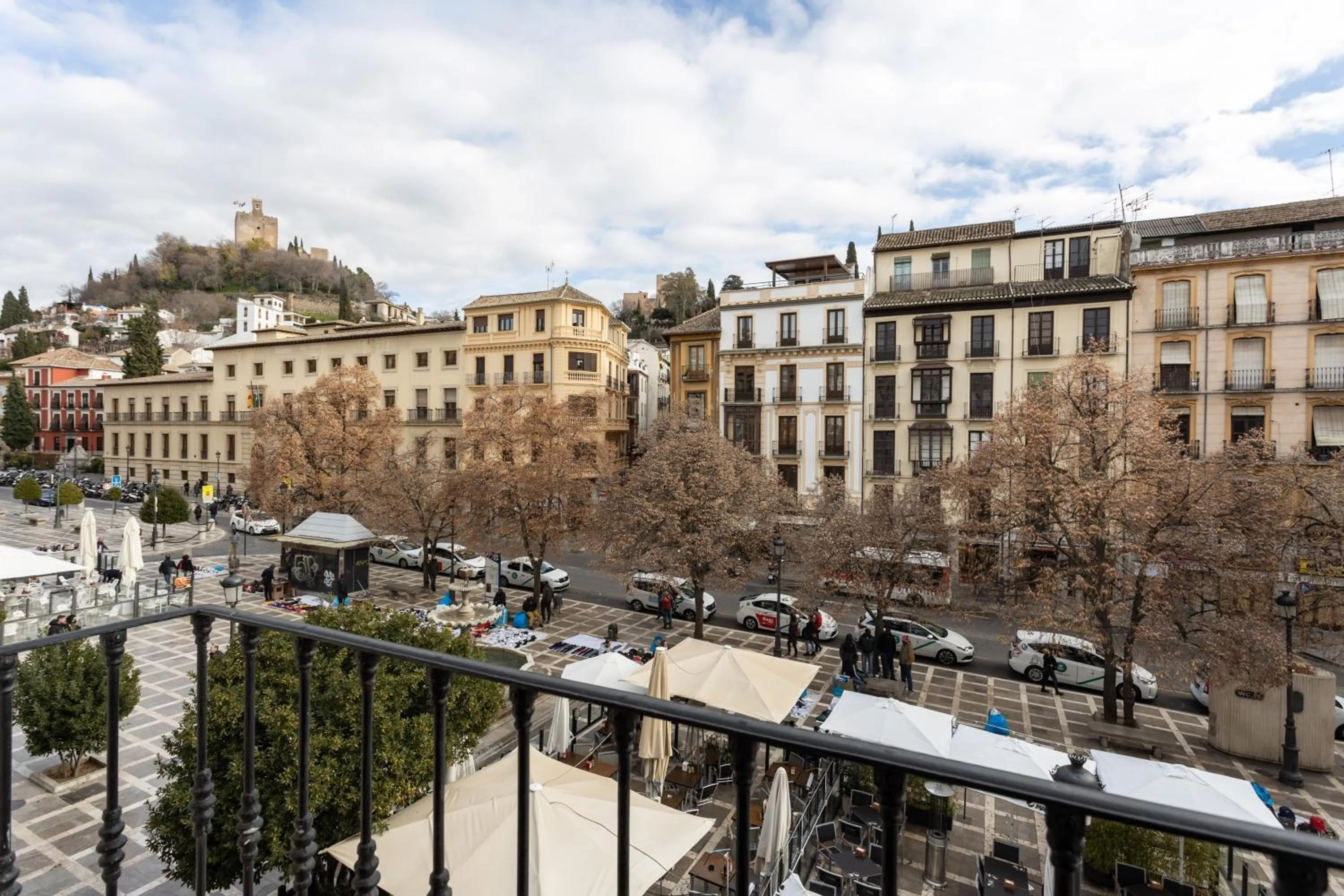 Landmark view in BiBo Suites Plaza Nueva