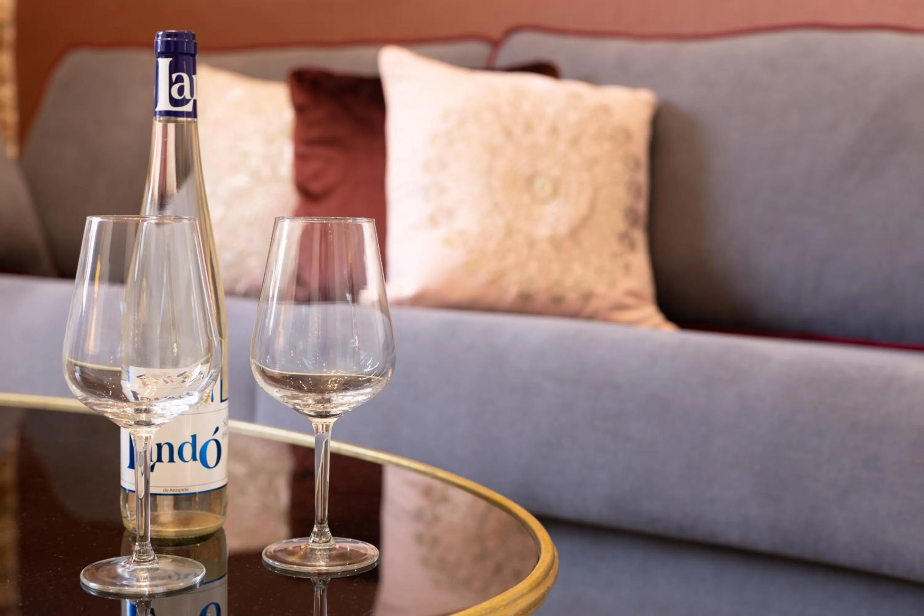 Seating area in BiBo Suites Plaza Nueva