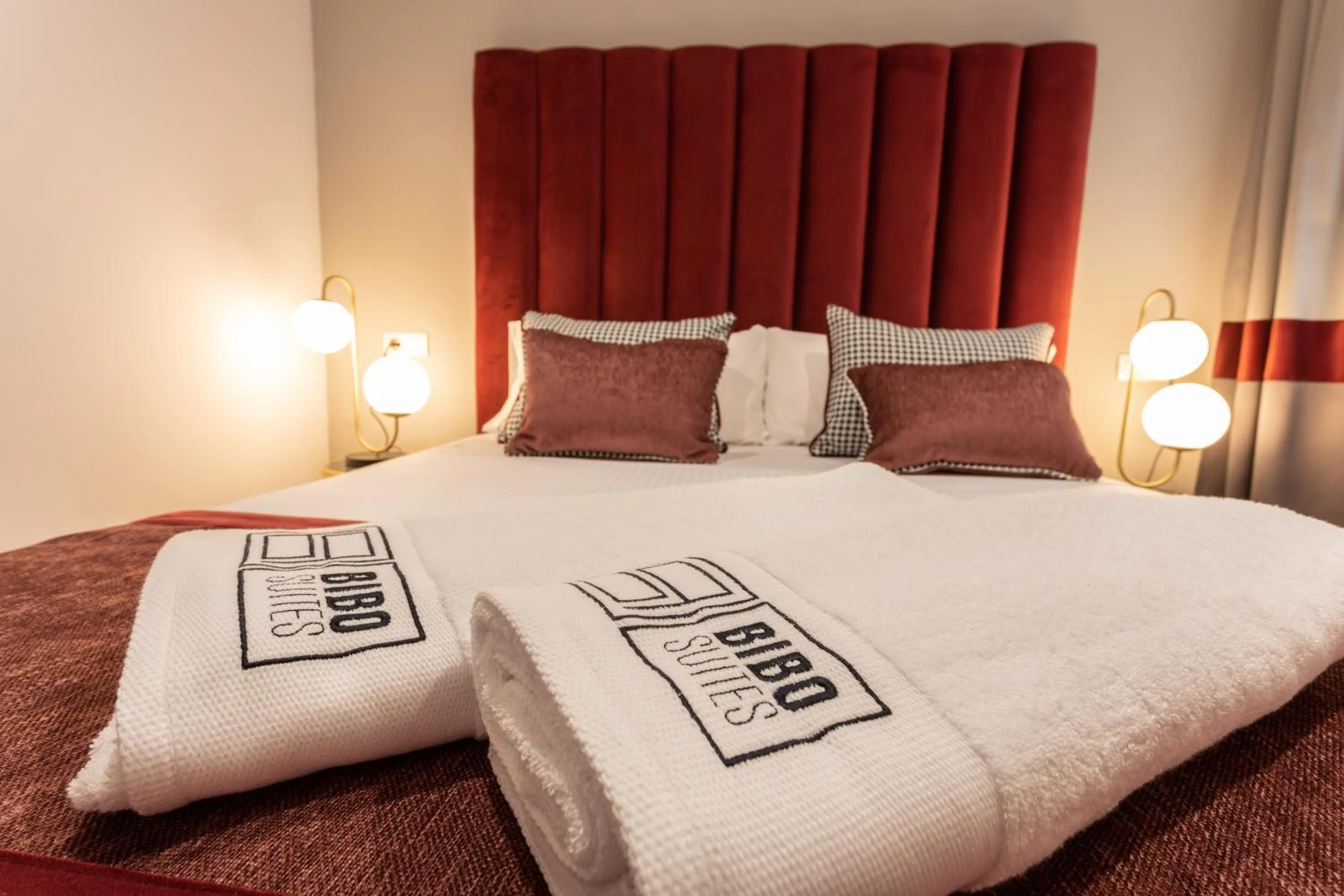 Bed in BiBo Suites Plaza Nueva